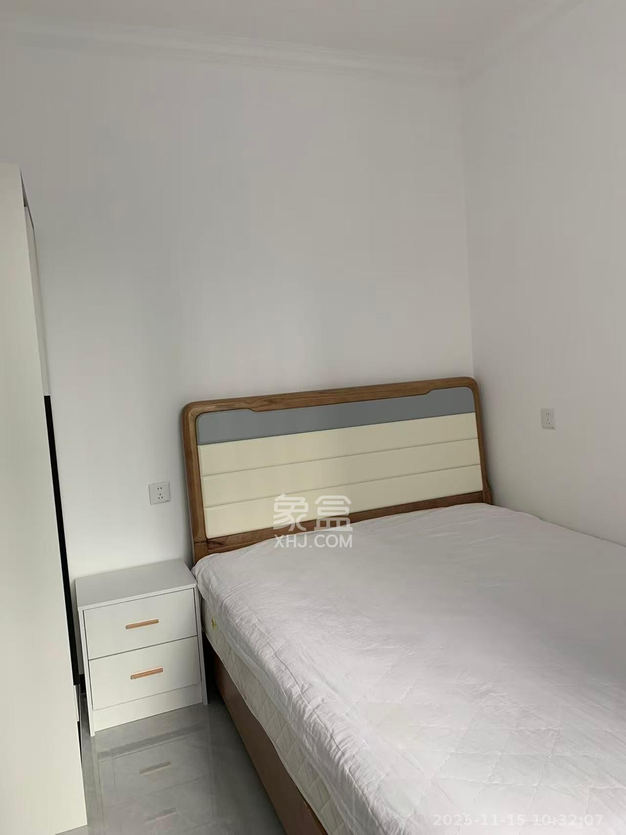 旭日嘉苑  2室2厅1卫    2200.0元/月室内图