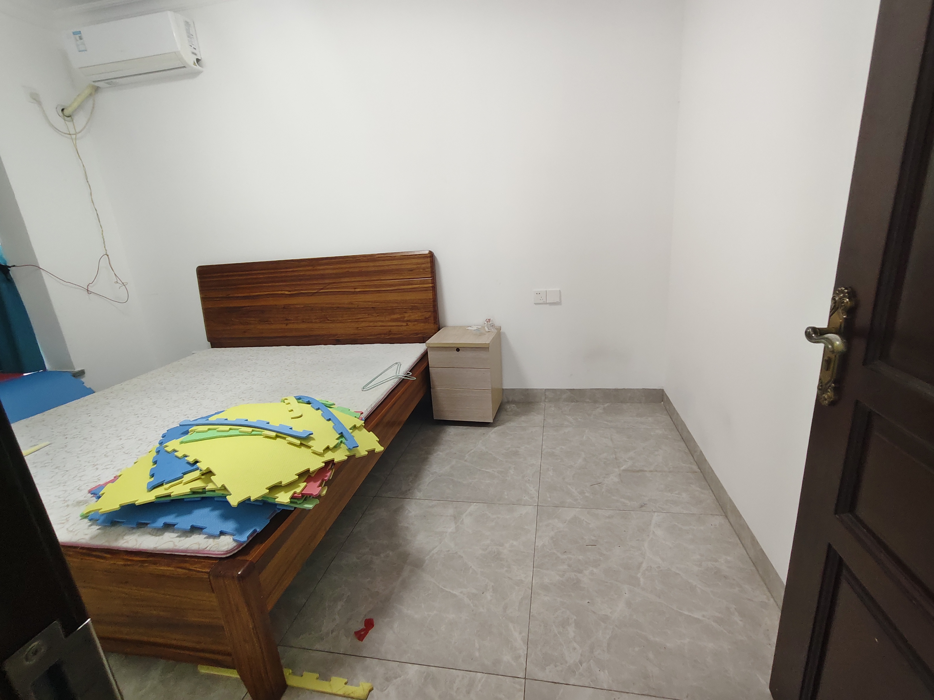 消防总队琼山住宅小区 3室2厅3卫 3000.0元/月 消防总队琼山住宅小区 3室2厅3卫 3000.0元/月室内图