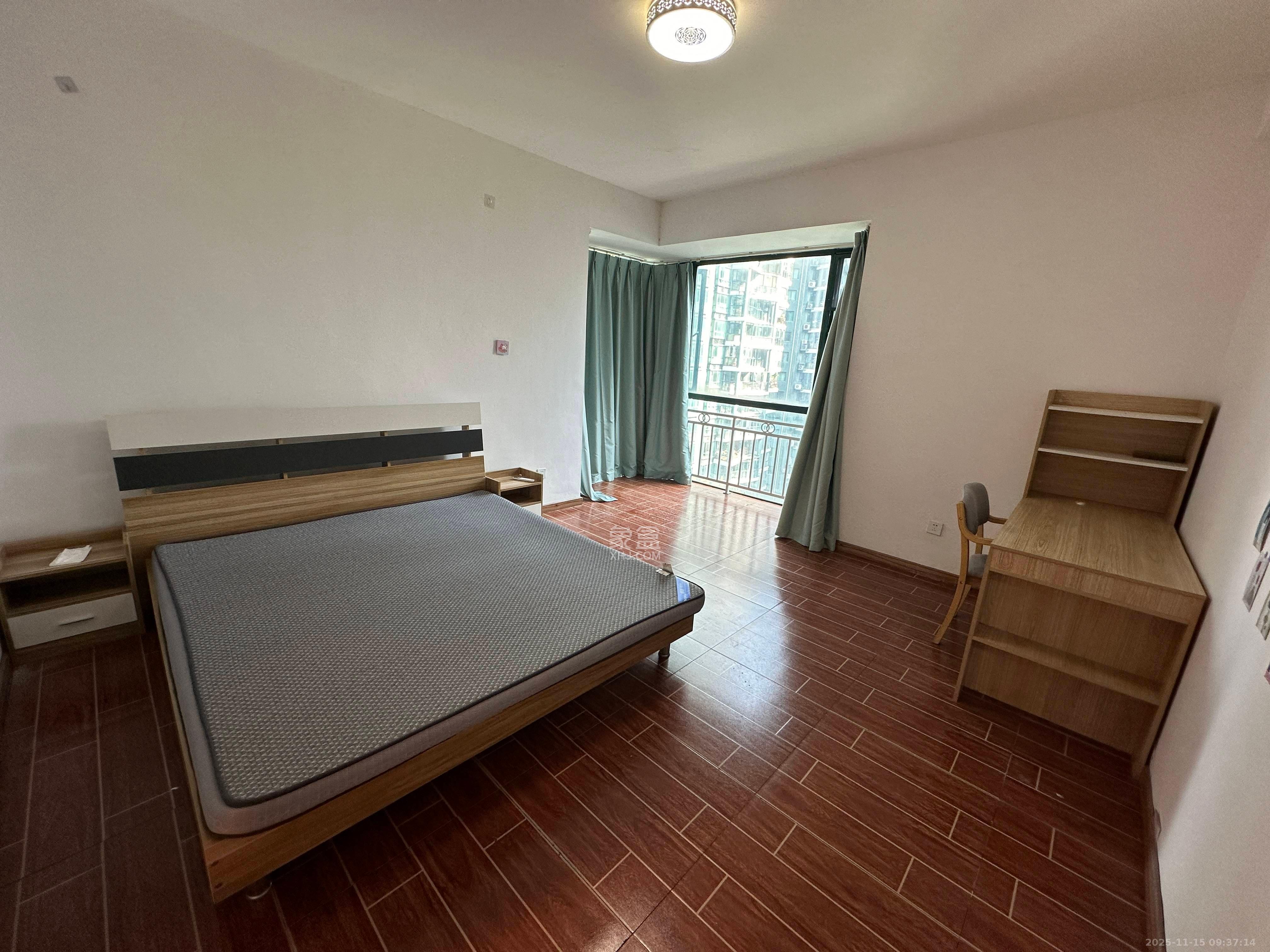 华盛新外滩  3室2厅2卫    3800.0元/月室内图