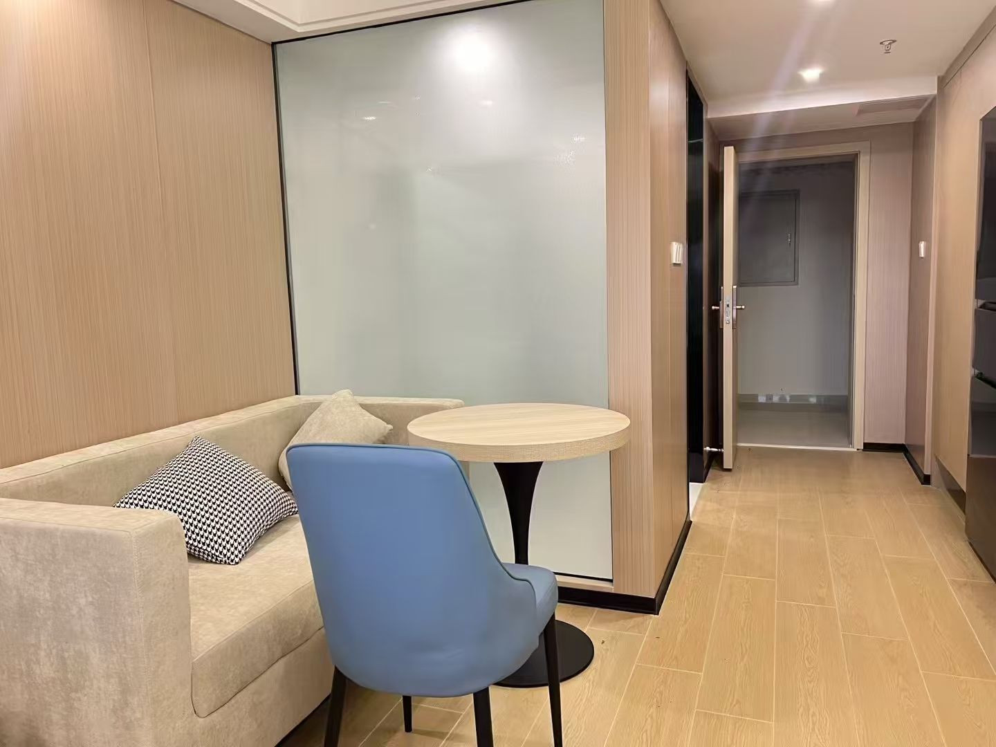 华侨城曦海岸1期  1室0厅1卫    1500.0元/月室内图