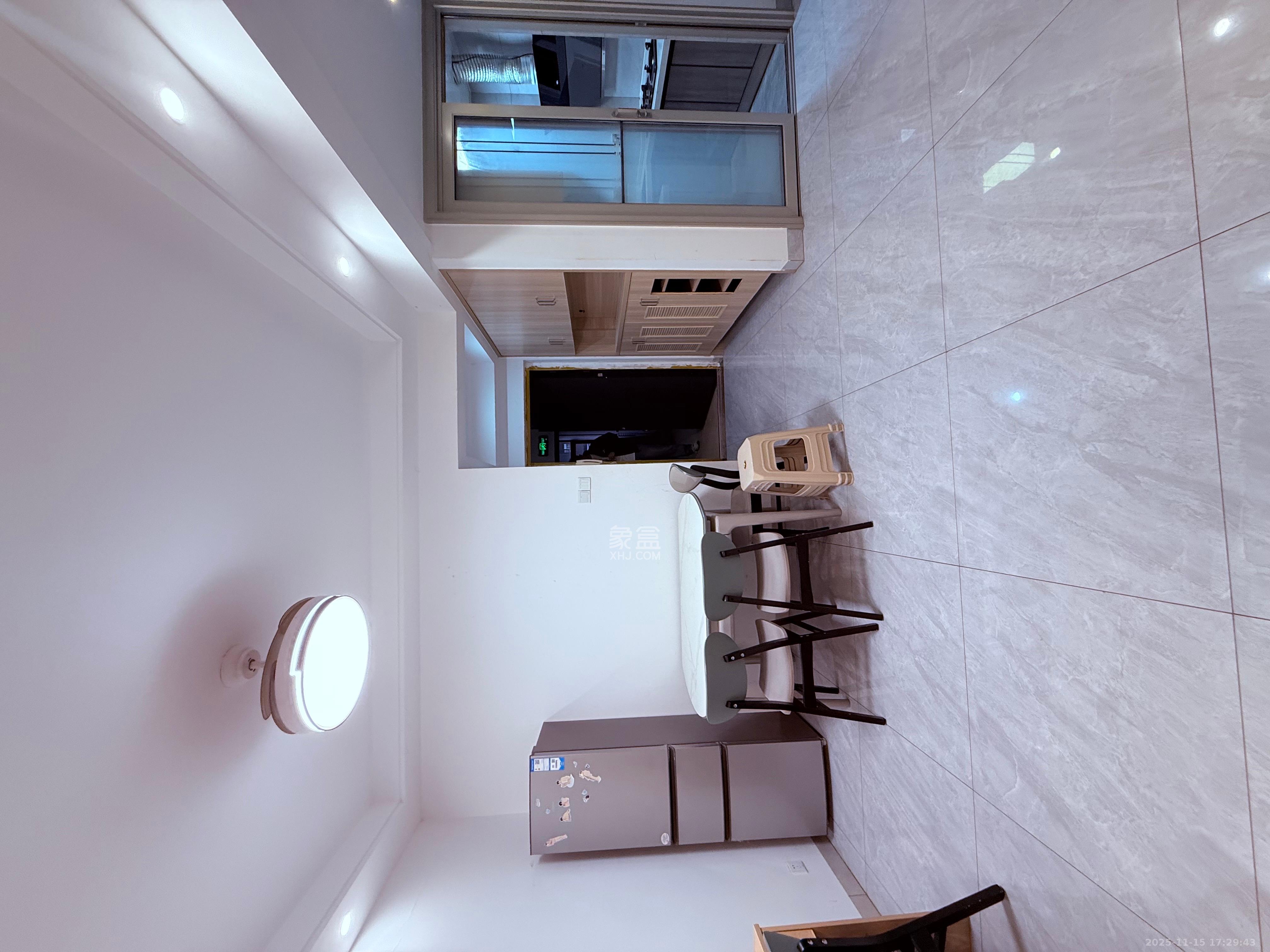 嘉雨兴园 2室1厅1卫 2700.0元/月 嘉雨兴园 2室1厅1卫 2700.0元/月室内图