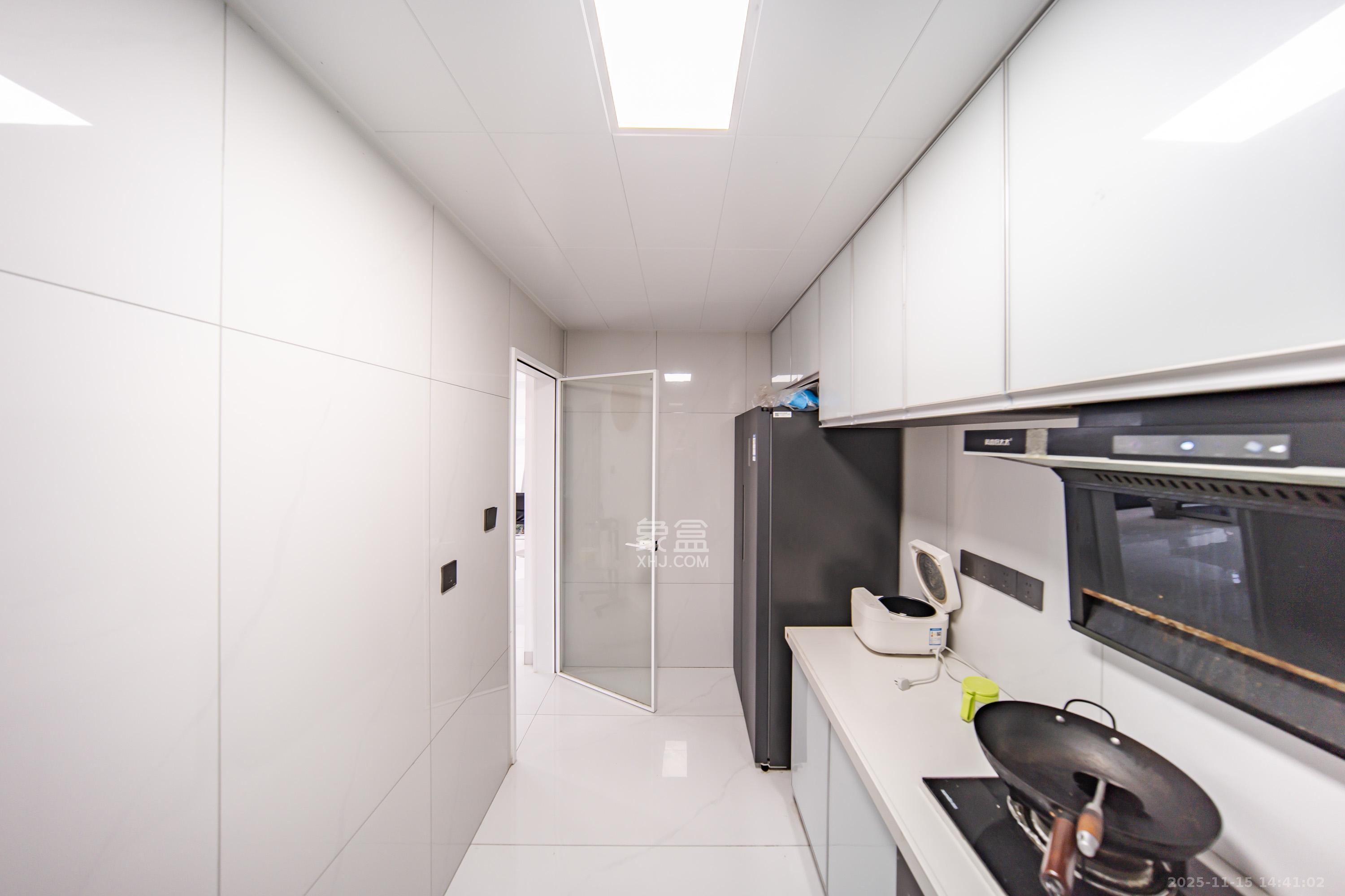 海洋半岛(月珑湾) 3室2厅2卫 112.8万 海洋半岛(月珑湾) 3室2厅2卫 112.8万厨房