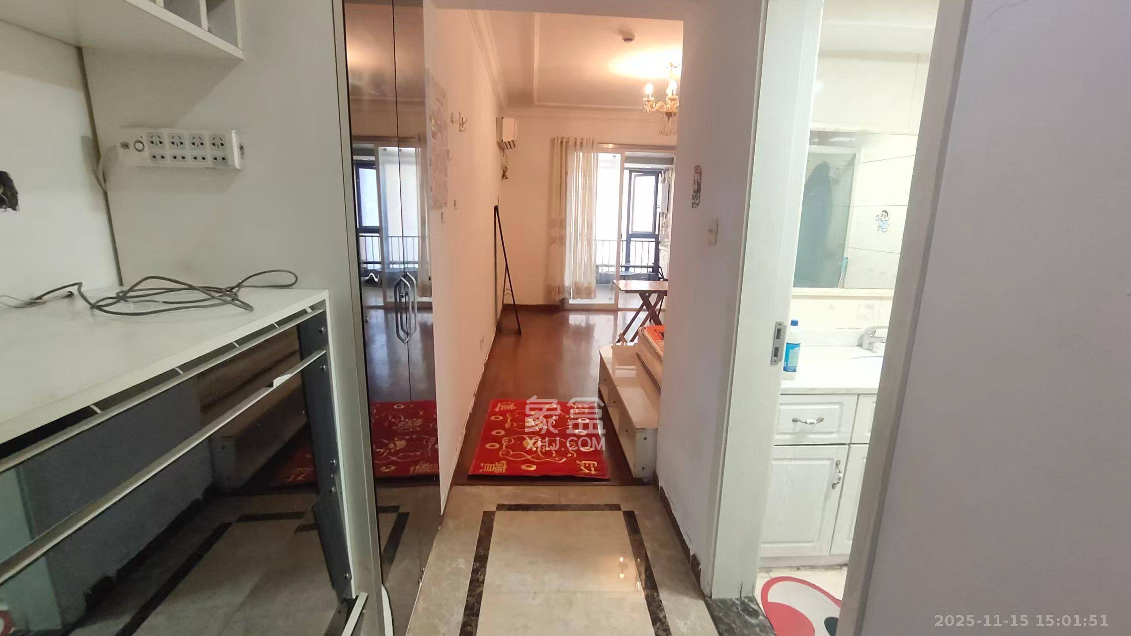 蓝湾国际广场  1室1厅1卫    1500.0元/月室内图