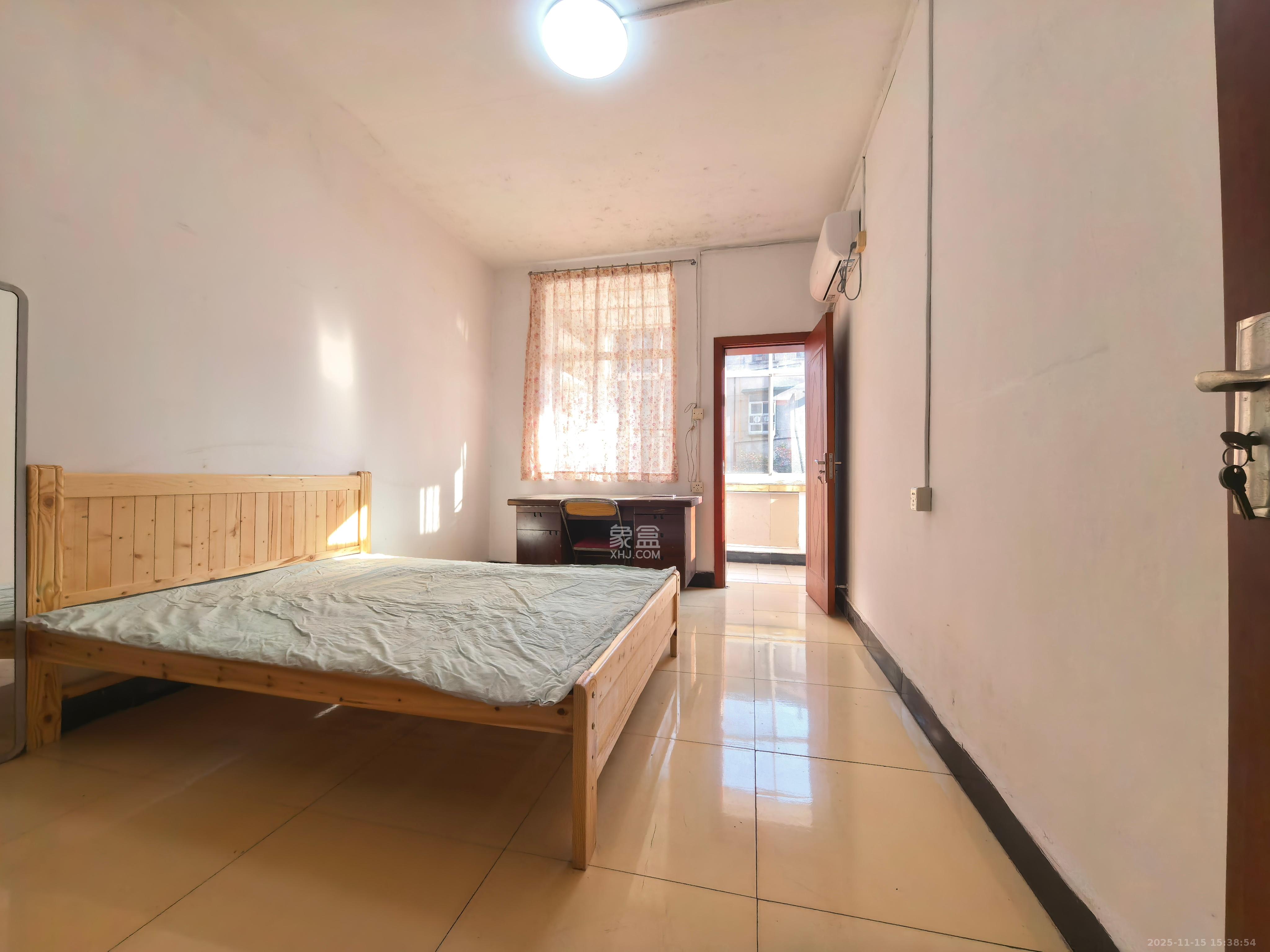 牛角塘社区  2室1厅1卫    1500.0元/月室内图