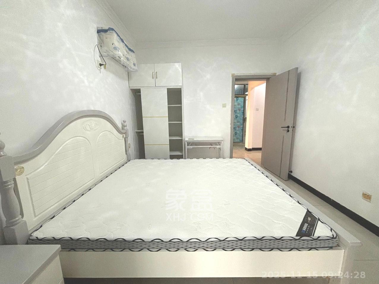 中信文化广场（中信新城二期）  2室2厅1卫    1600.0元/月室内图