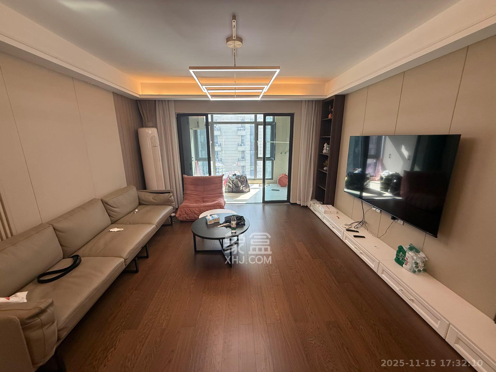 中梁云麓传奇 3室2厅2卫 3000.0元/月 中梁云麓传奇 3室2厅2卫 3000.0元/月室内图