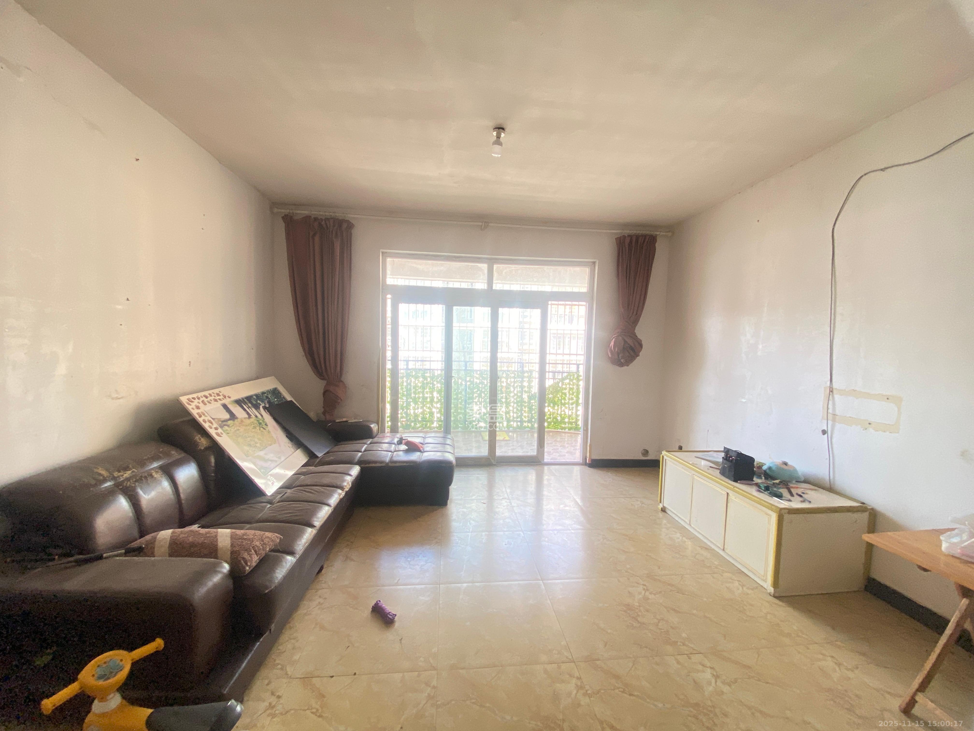 明天一城  3室2厅1卫    900.0元/月