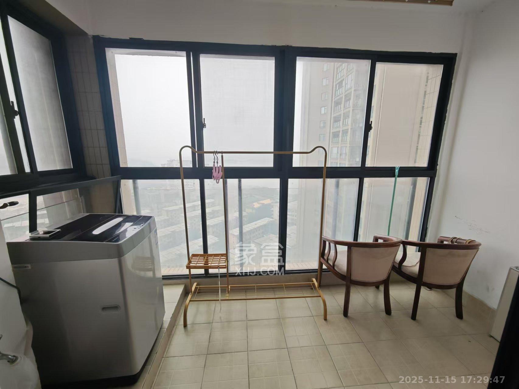 香江锦城 2室2厅1卫 2500.0元/月 香江锦城 2室2厅1卫 2500.0元/月室内图