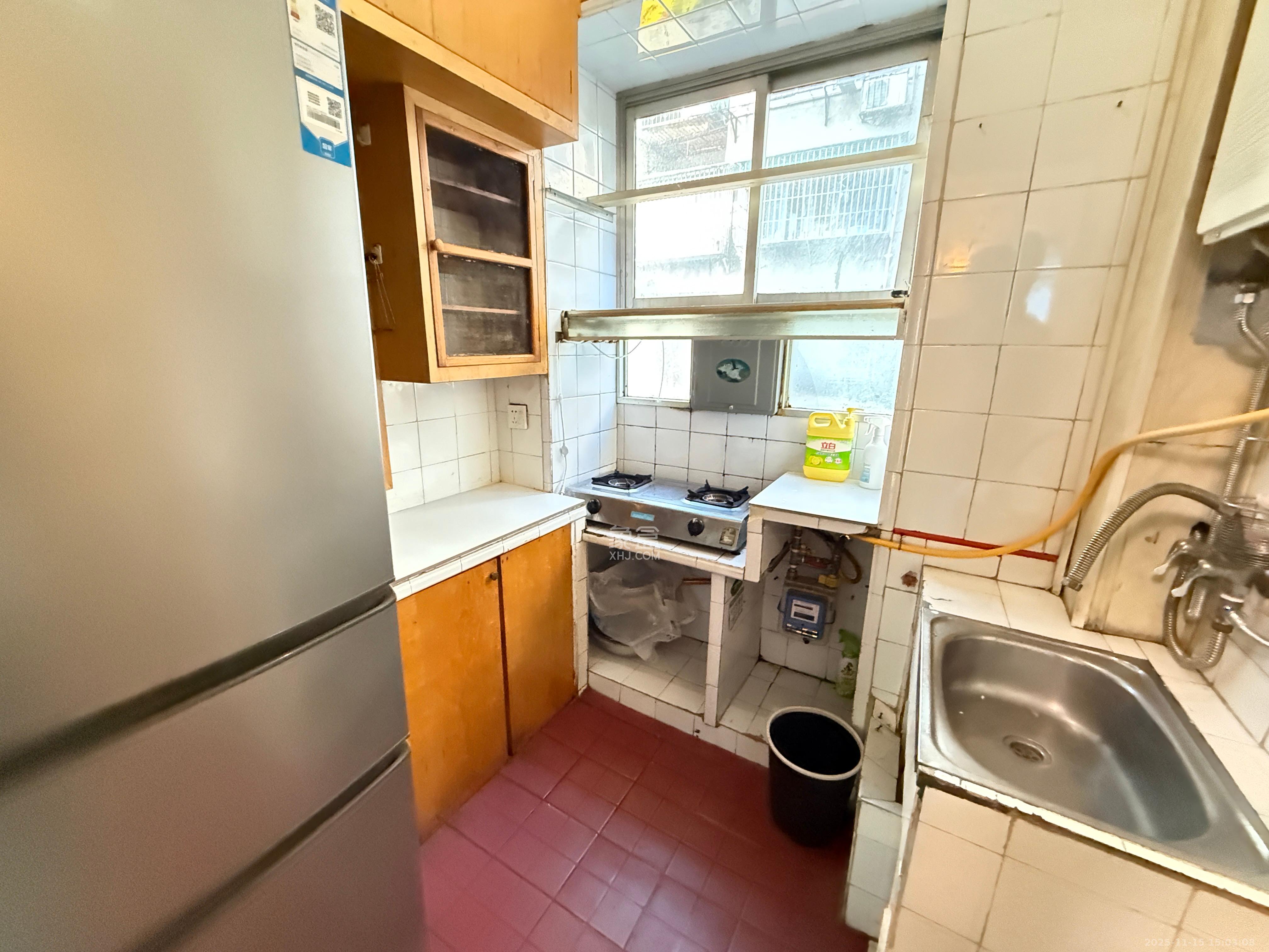 解放四村石子冲  2室1厅1卫    1800.0元/月室内图