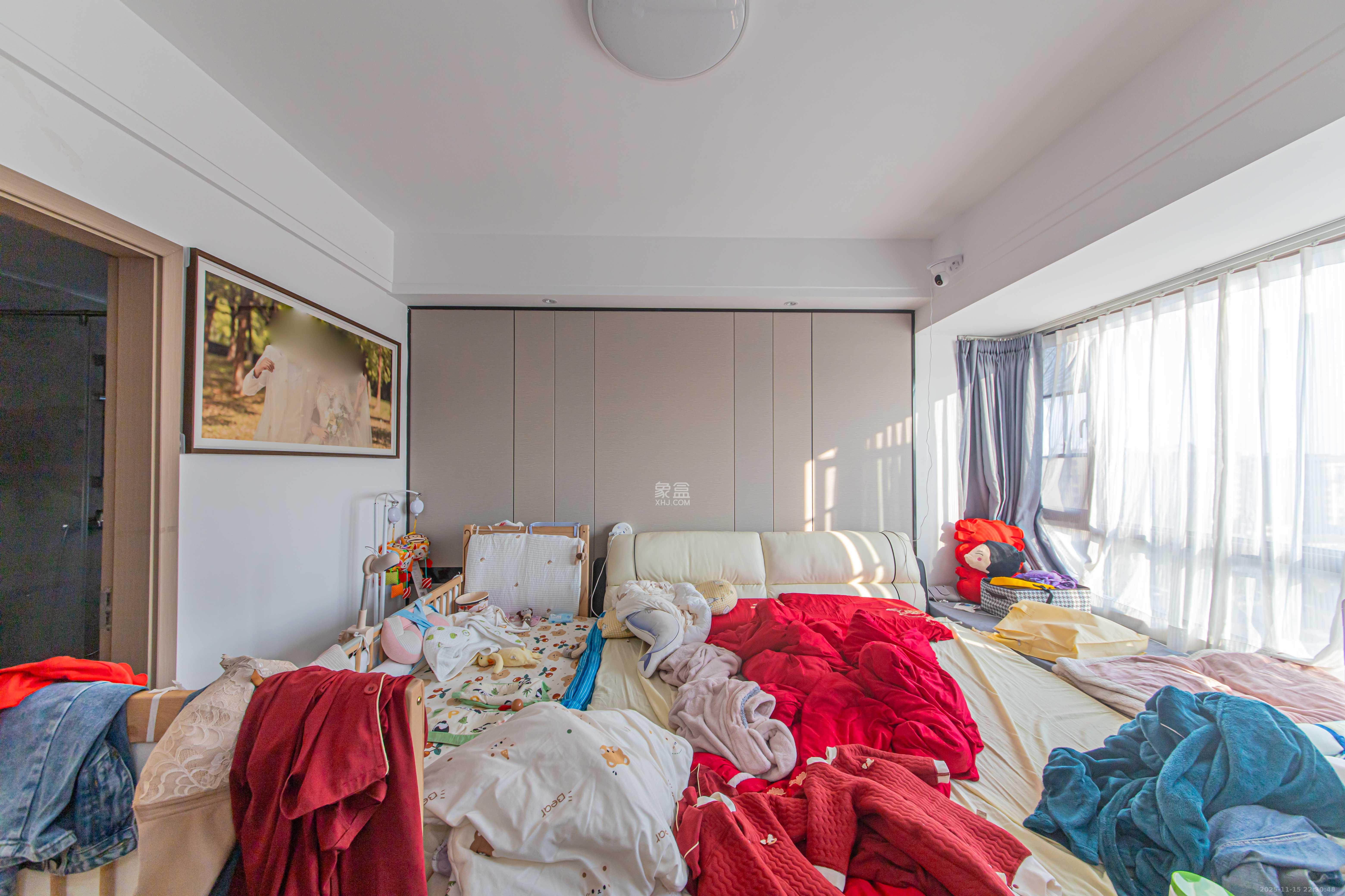 大唐印象三期御玺  3室2厅2卫    145.0万卧室