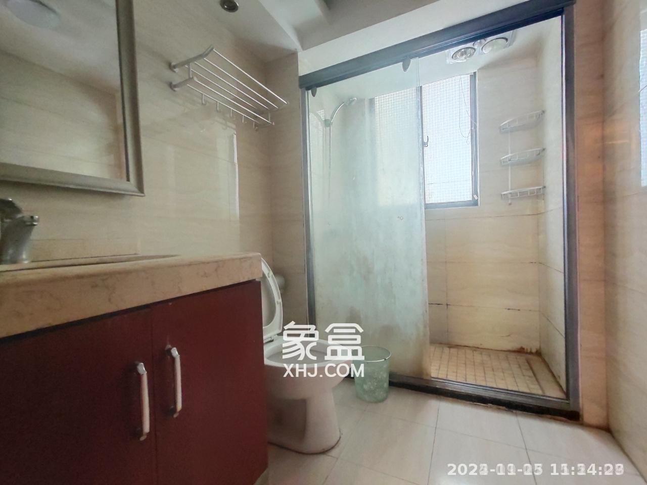 保利麓谷林语A区  1室2厅1卫    3000.0元/月室内图