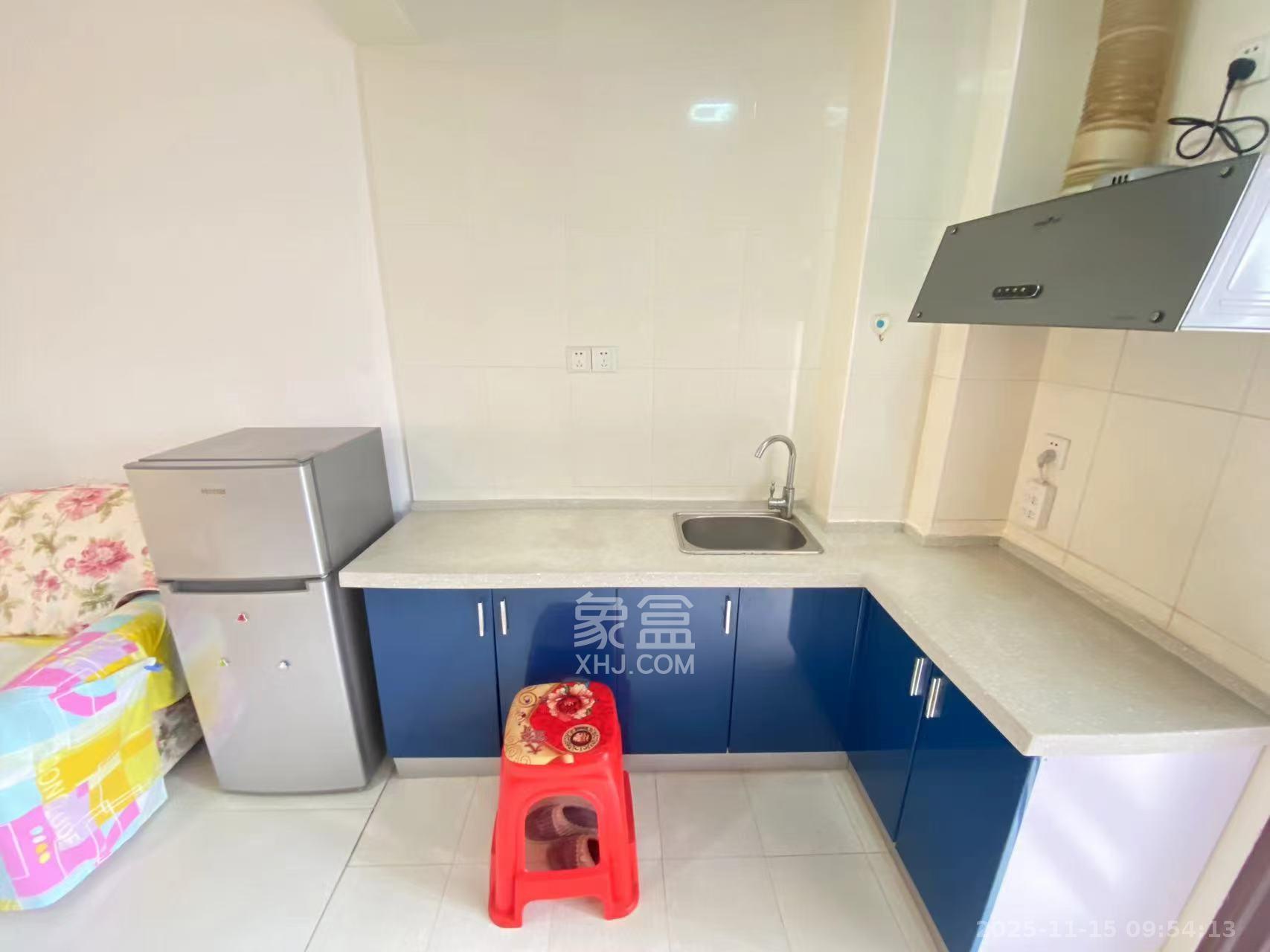 巧克力空间(建鸿达现代大厦) 1室1厅1卫 1300.0元/月 巧克力空间(建鸿达现代大厦) 1室1厅1卫 1300.0元/月室内图