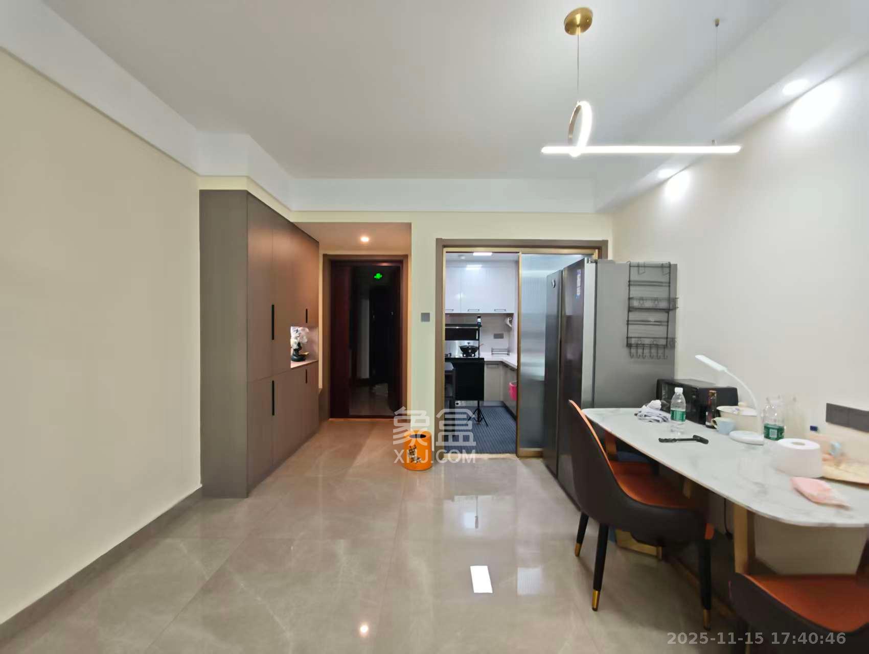 天健城  2室1厅1卫    3800.0元/月室内图