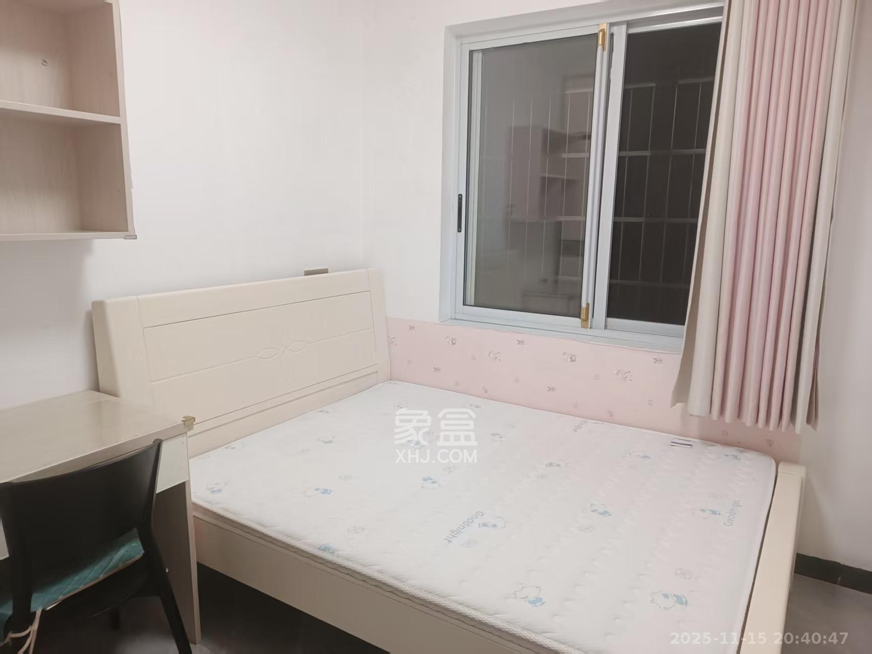 星城新宇川河苑  3室2厅1卫    2200.0元/月室内图