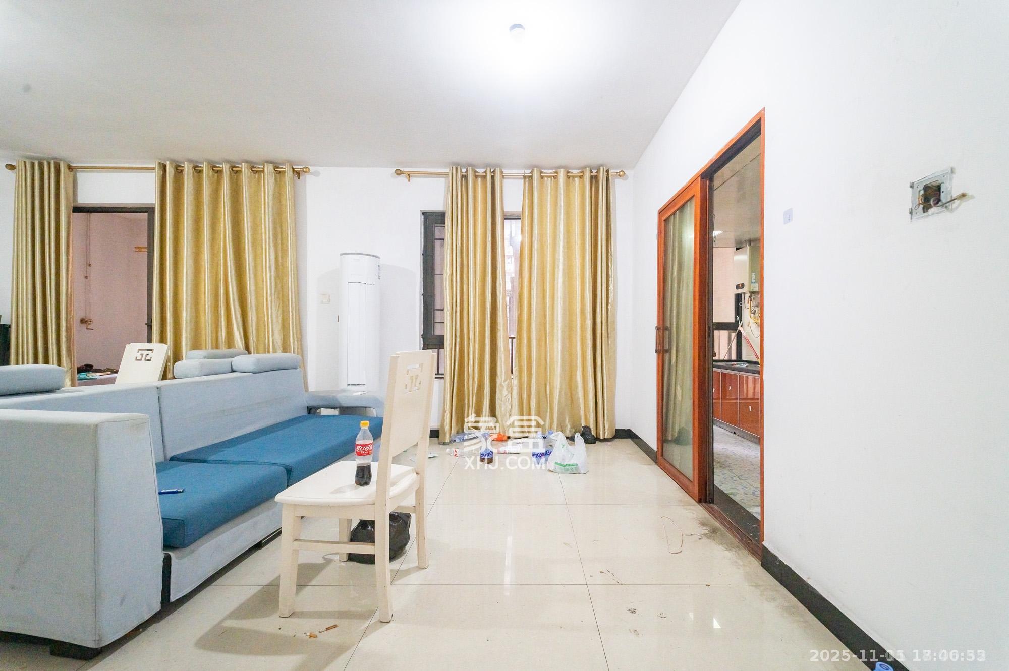 华润凤凰城三期 3室2厅2卫 1900.0元/月 华润凤凰城三期 3室2厅2卫 1900.0元/月室内图