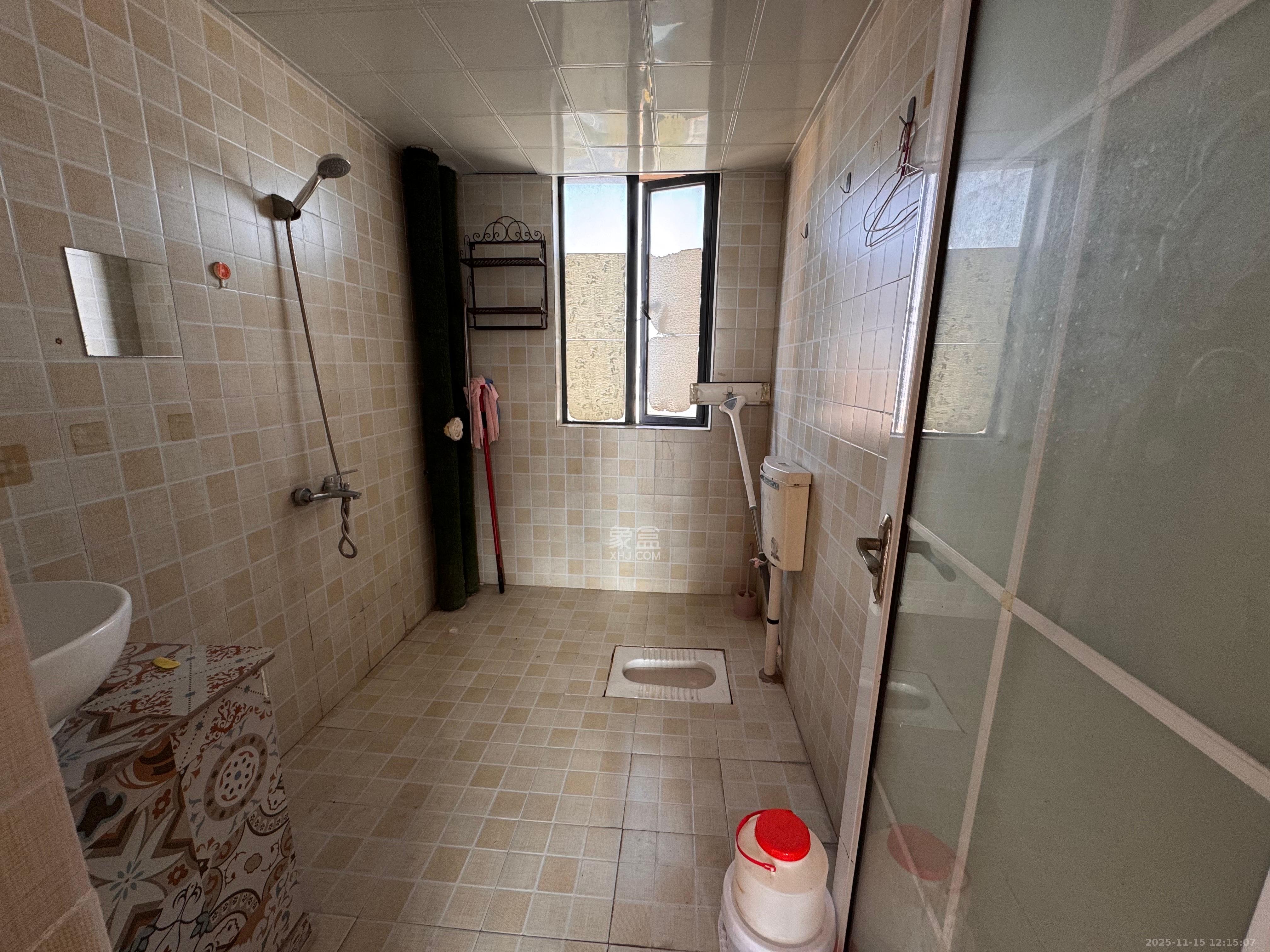 振业城二期 1室2厅1卫 2700.0元/月 振业城二期 1室2厅1卫 2700.0元/月室内图