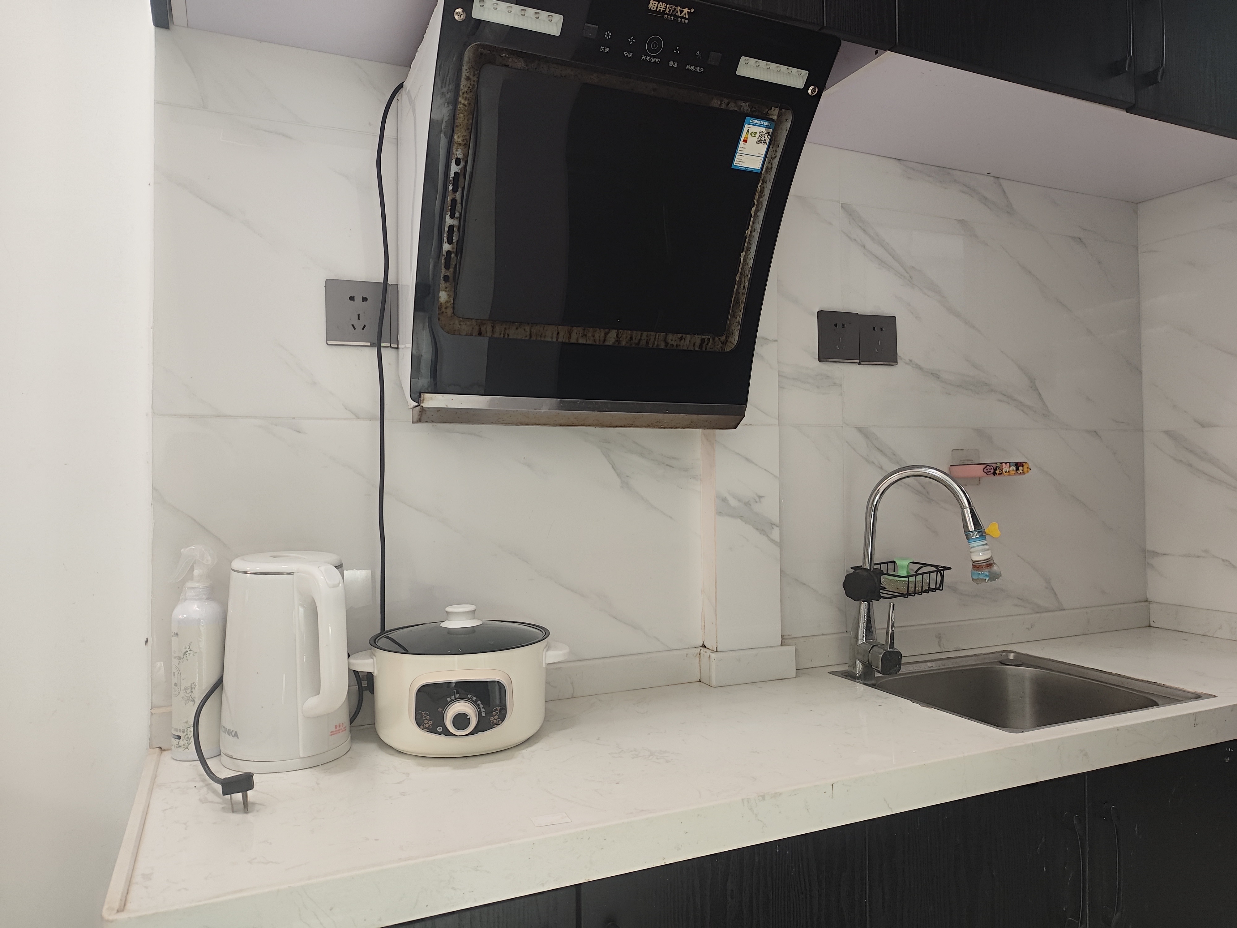 京江花园 1室1厅1卫 1500.0元/月 京江花园 1室1厅1卫 1500.0元/月室内图