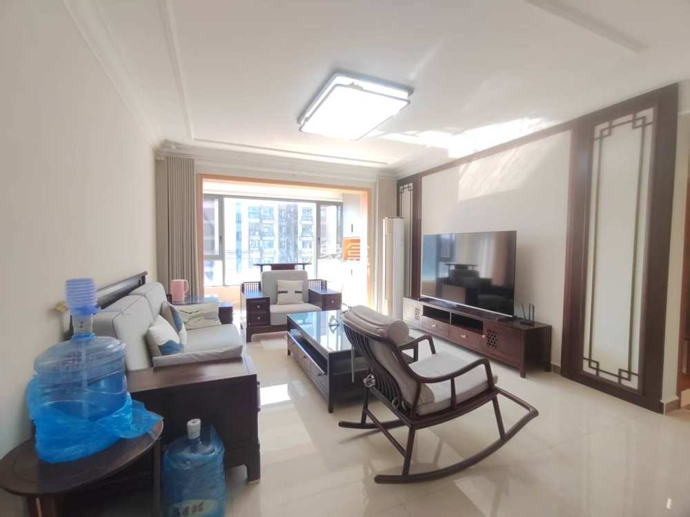 恒大华府  4室2厅2卫    128.0万