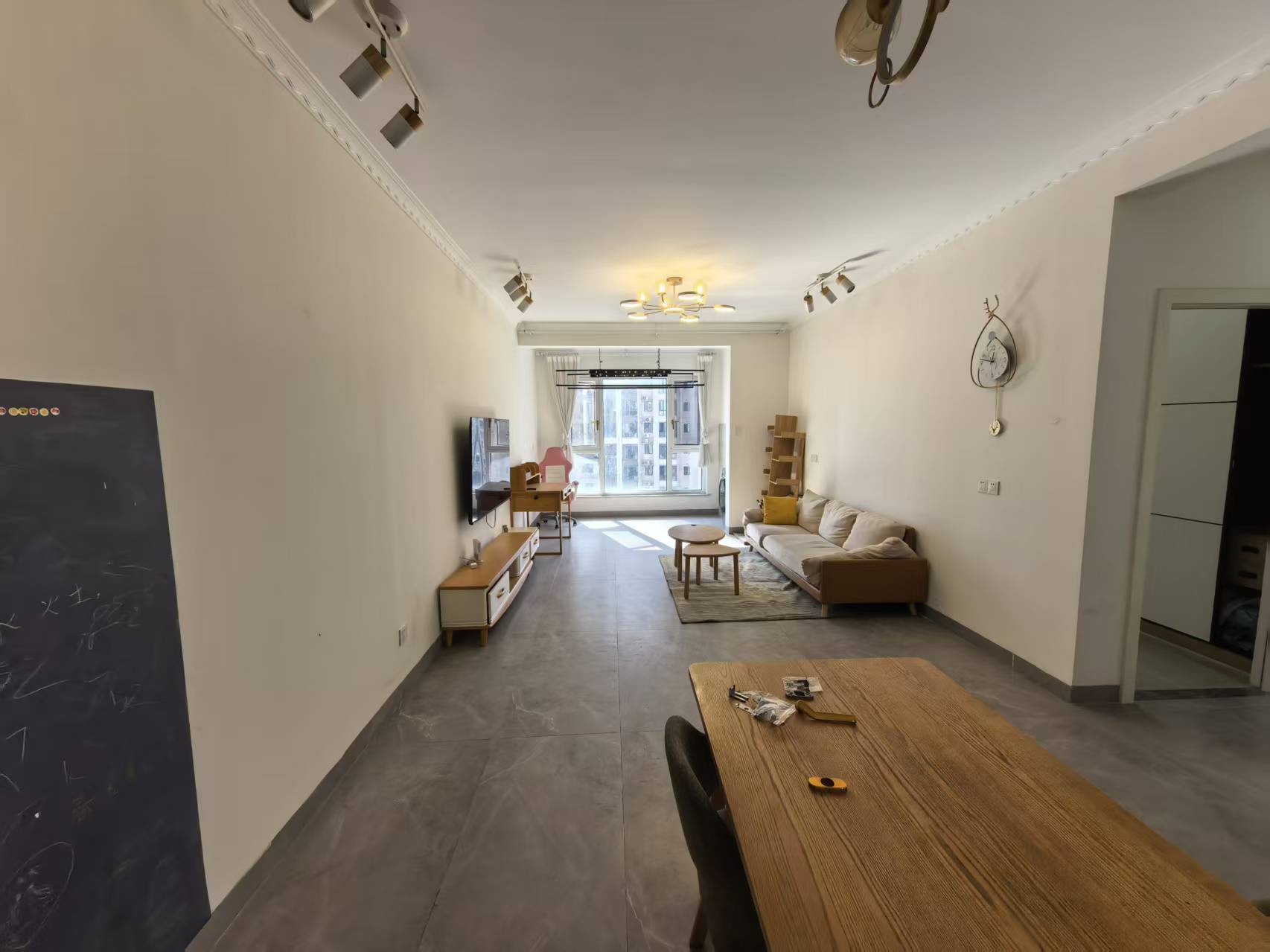 金轮津桥华府 3室2厅2卫 60.0万 金轮津桥华府 3室2厅2卫 60.0万室内图