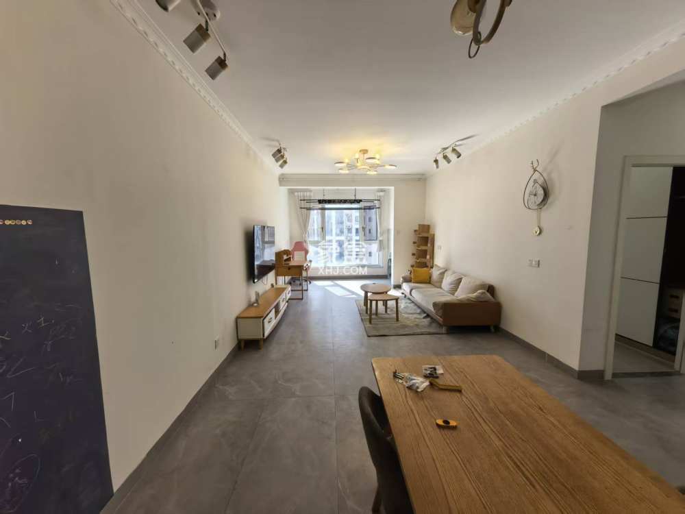 金轮津桥华府  3室2厅2卫    60.0万