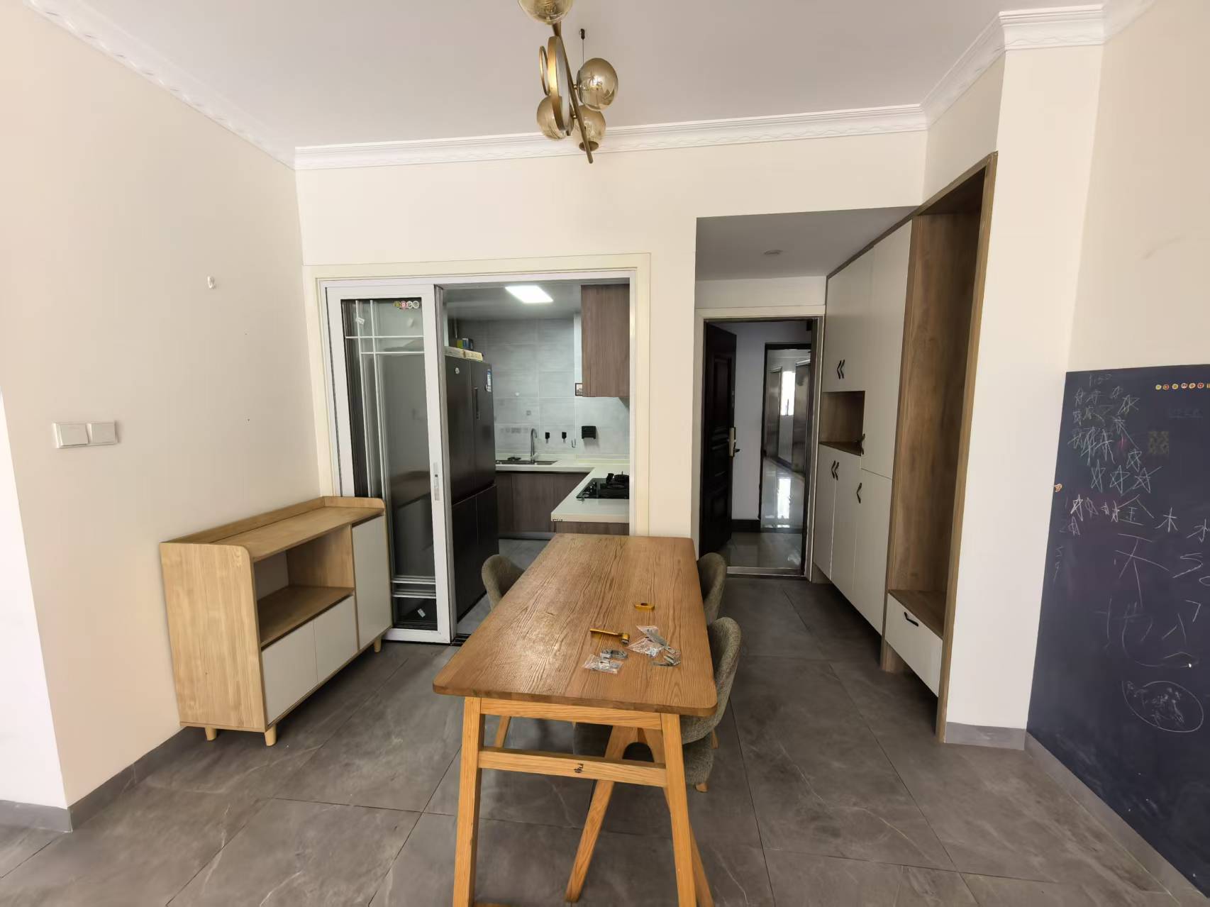 金轮津桥华府  3室2厅2卫    60.0万室内图