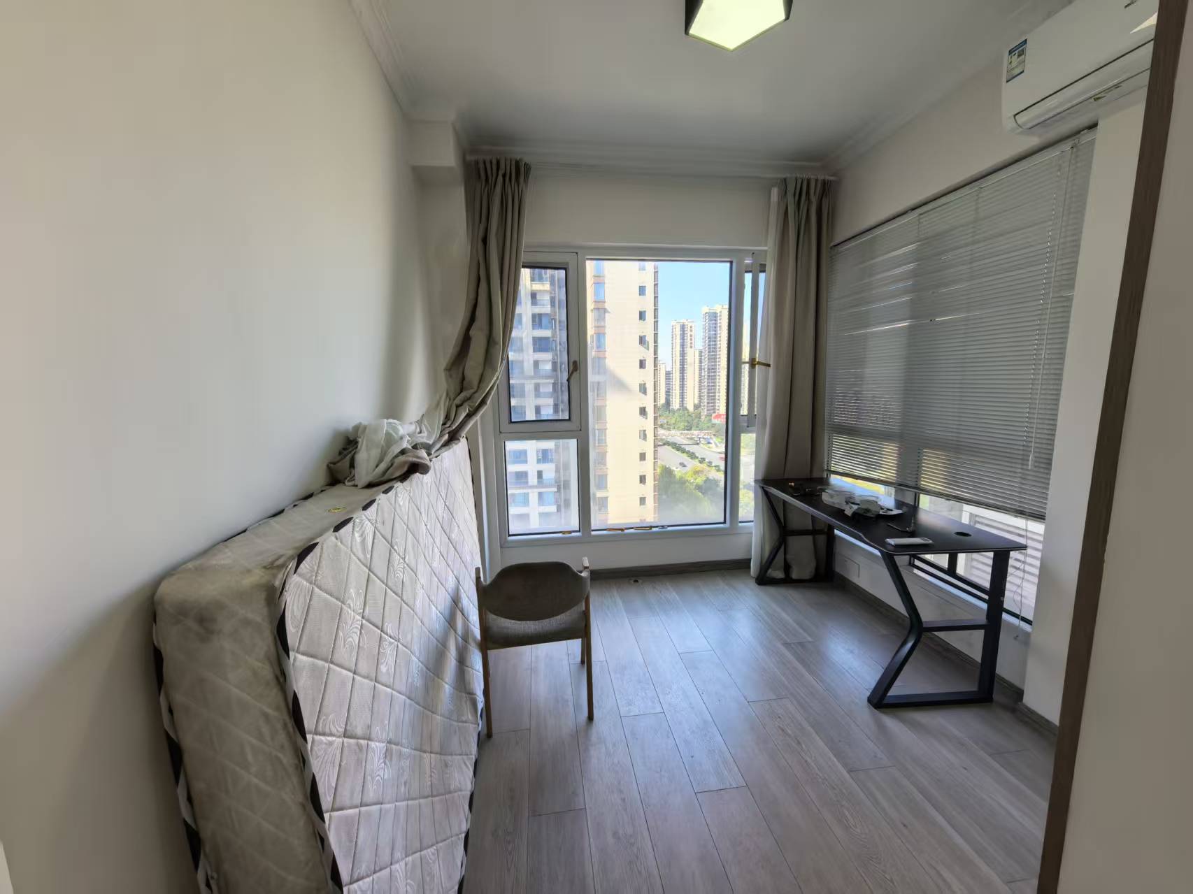 金轮津桥华府 3室2厅2卫 60.0万 金轮津桥华府 3室2厅2卫 60.0万室内图