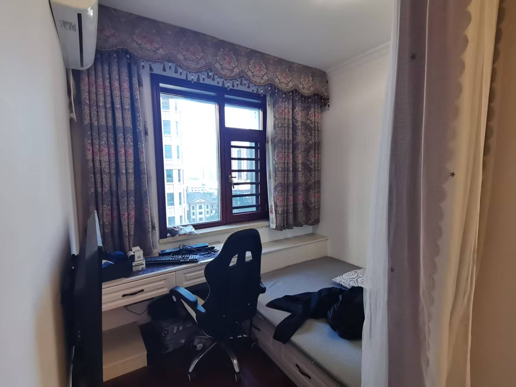 天元区锦绣华都  4室2厅2卫    90.0万室内图