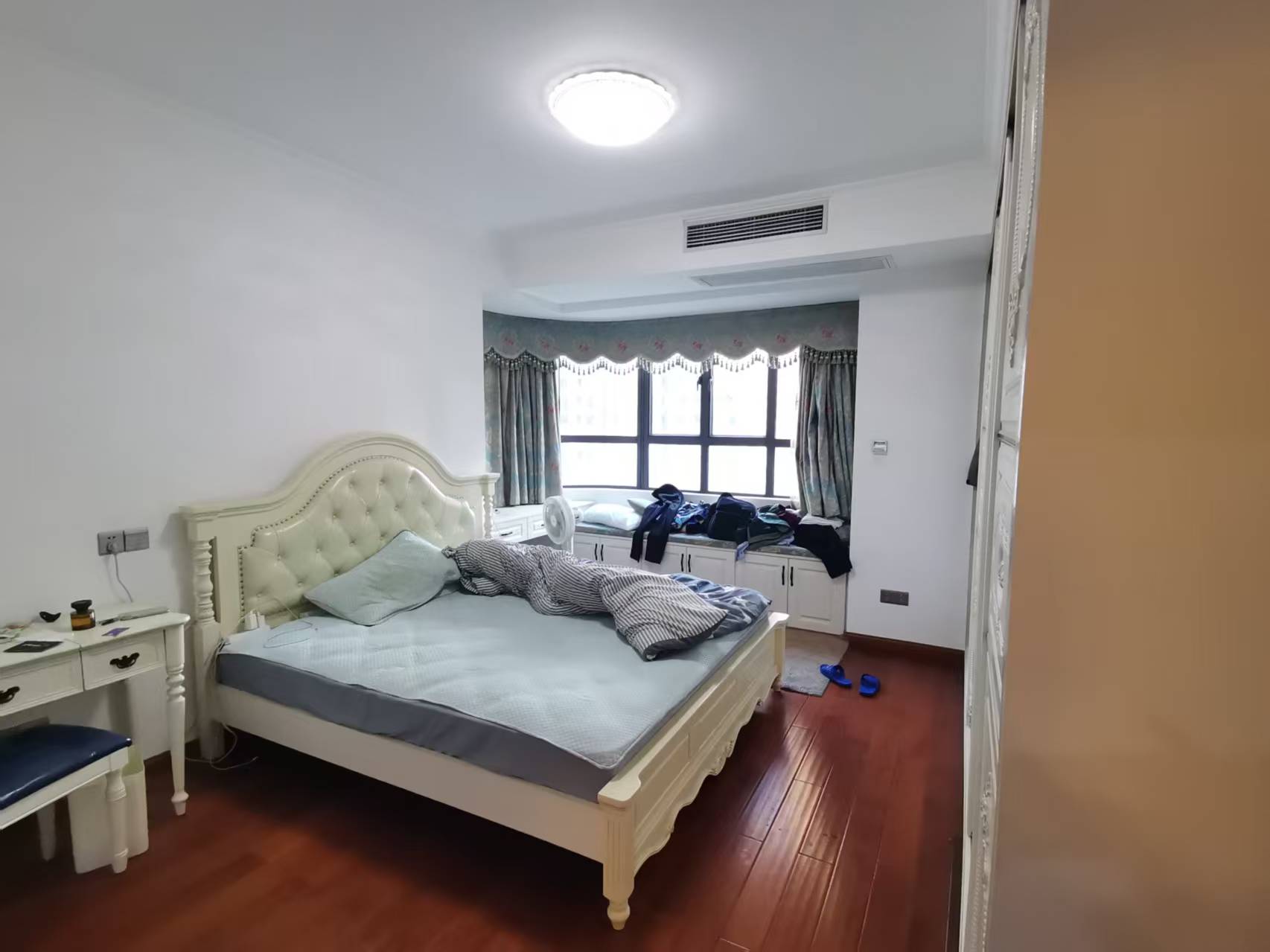 天元区锦绣华都  4室2厅2卫    90.0万室内图