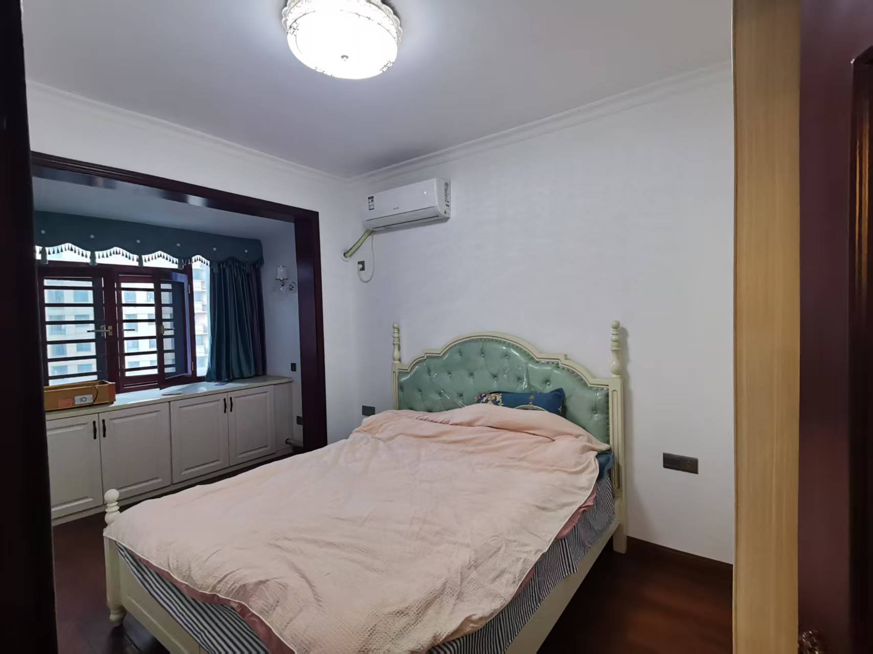 天元区锦绣华都 4室2厅2卫 90.0万 天元区锦绣华都 4室2厅2卫 90.0万室内图