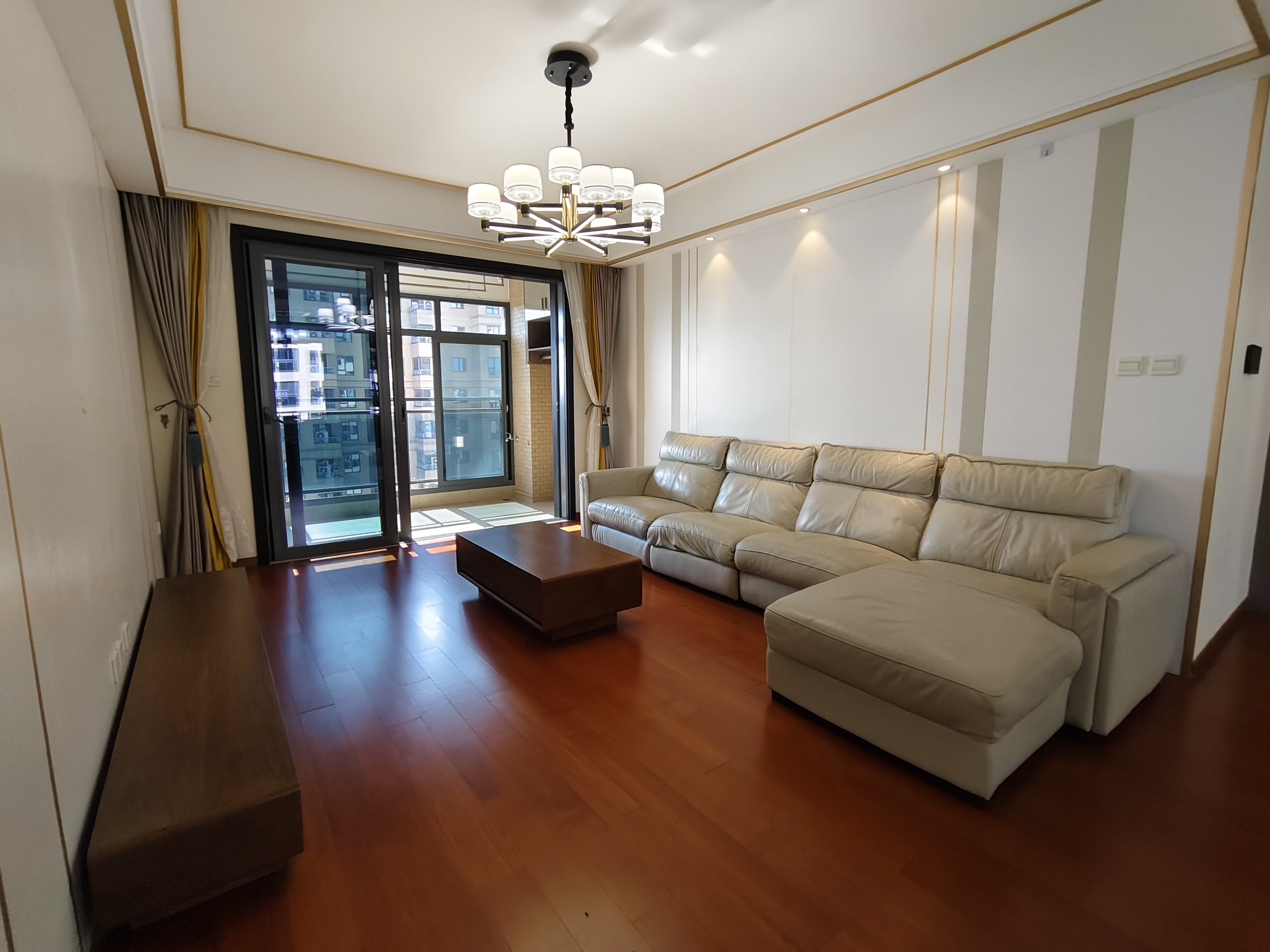 晋合湘水湾四期  3室2厅2卫    108.0万