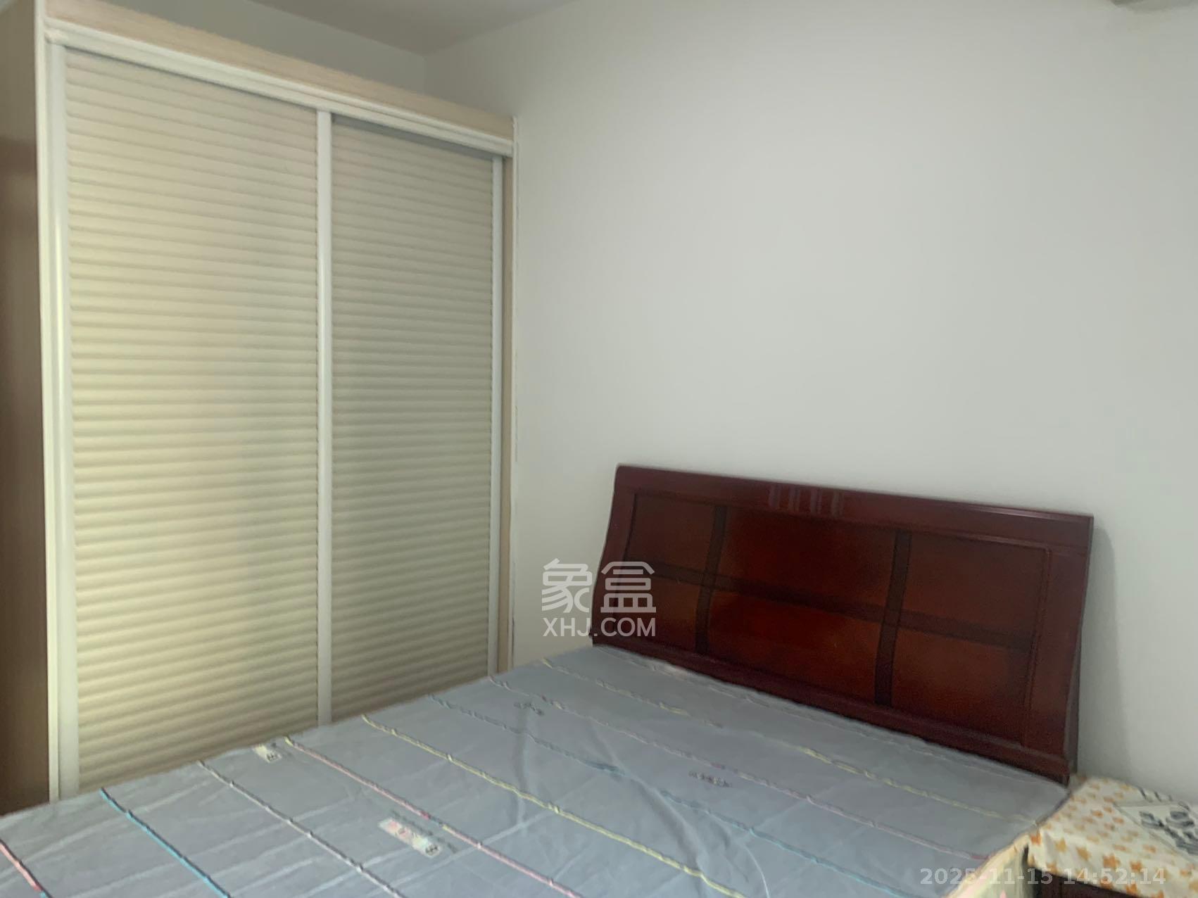 华盛新外滩  3室2厅2卫    4000.0元/月室内图