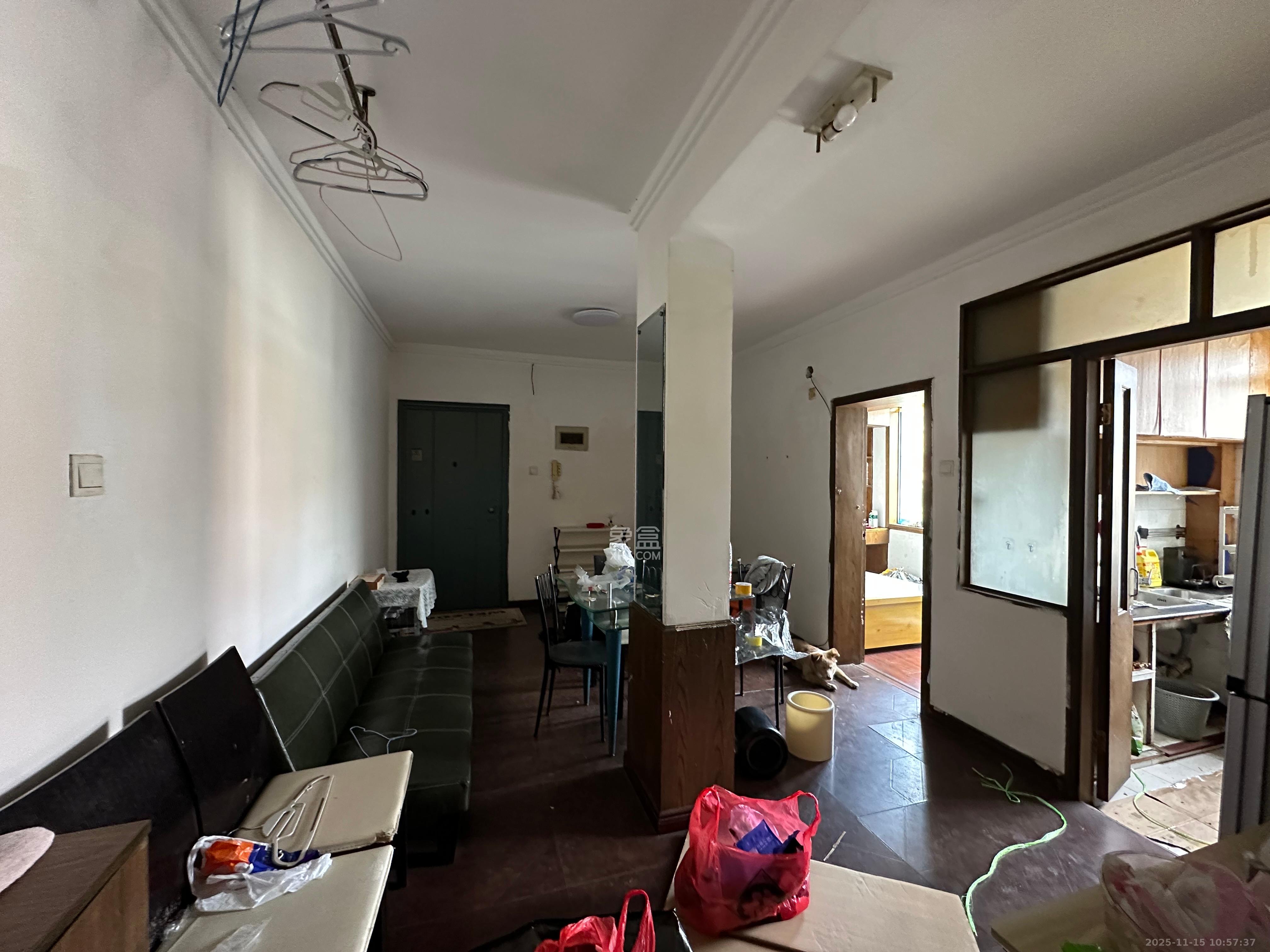 东方新城 2室1厅1卫 1500.0元/月 东方新城 2室1厅1卫 1500.0元/月室内图