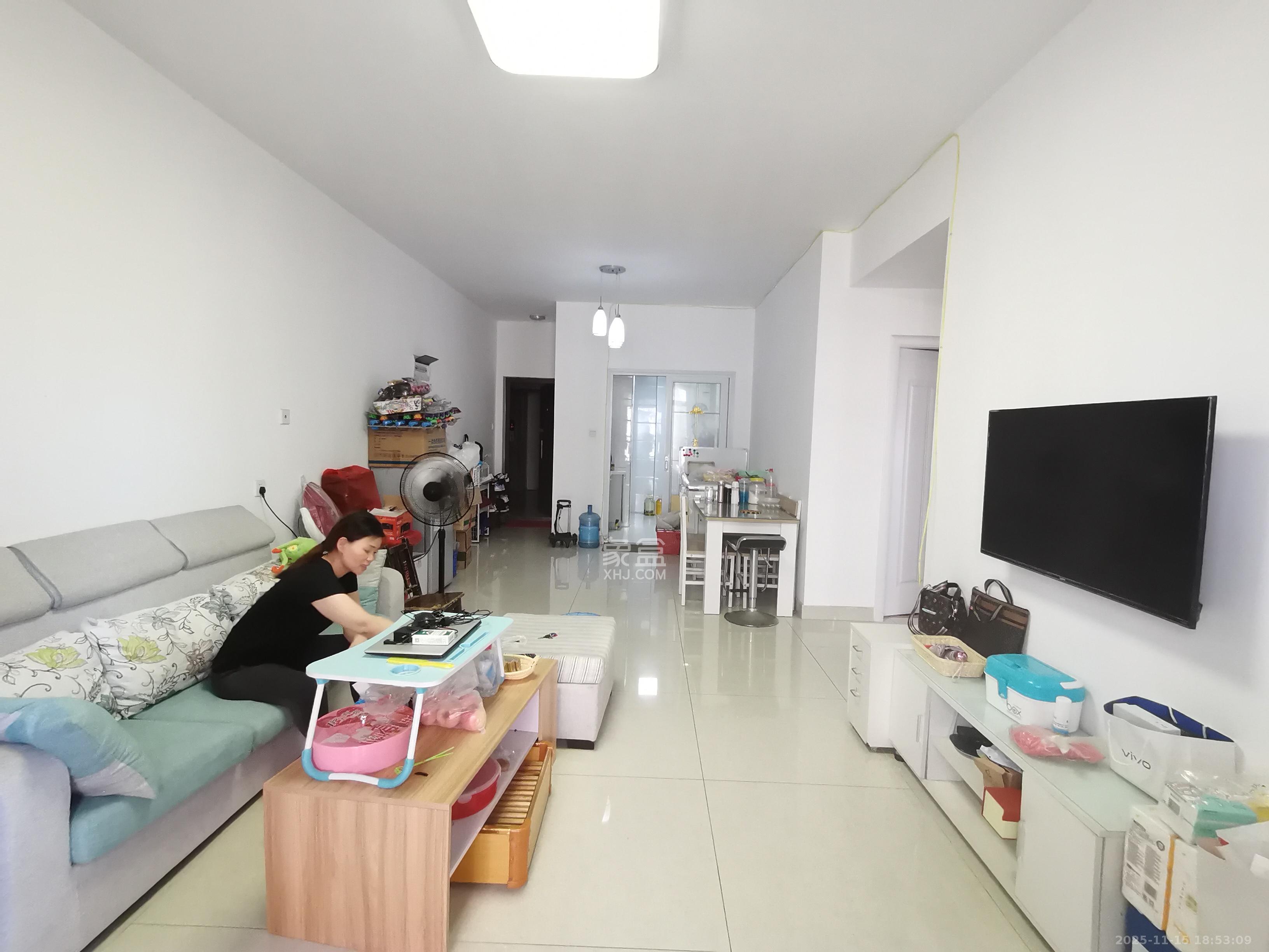 天元涉外景园C区 2室2厅1卫 2100.0元/月 天元涉外景园C区 2室2厅1卫 2100.0元/月室内图