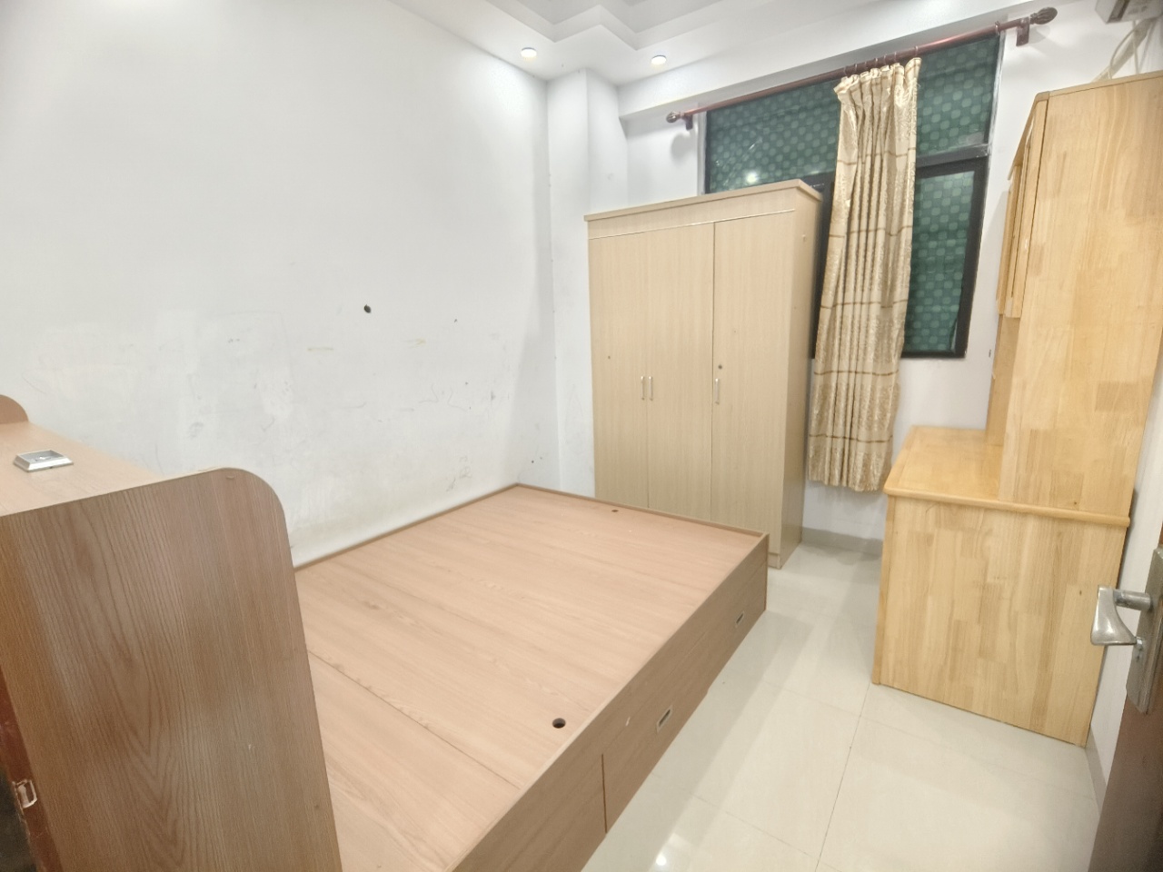 西城秀苑 2室2厅1卫 1800.0元/月 西城秀苑 2室2厅1卫 1800.0元/月室内图