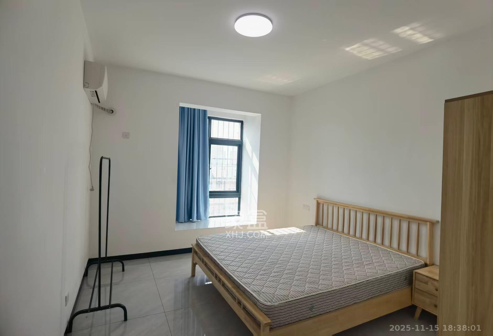 财富名园  2室1厅1卫    2100.0元/月室内图