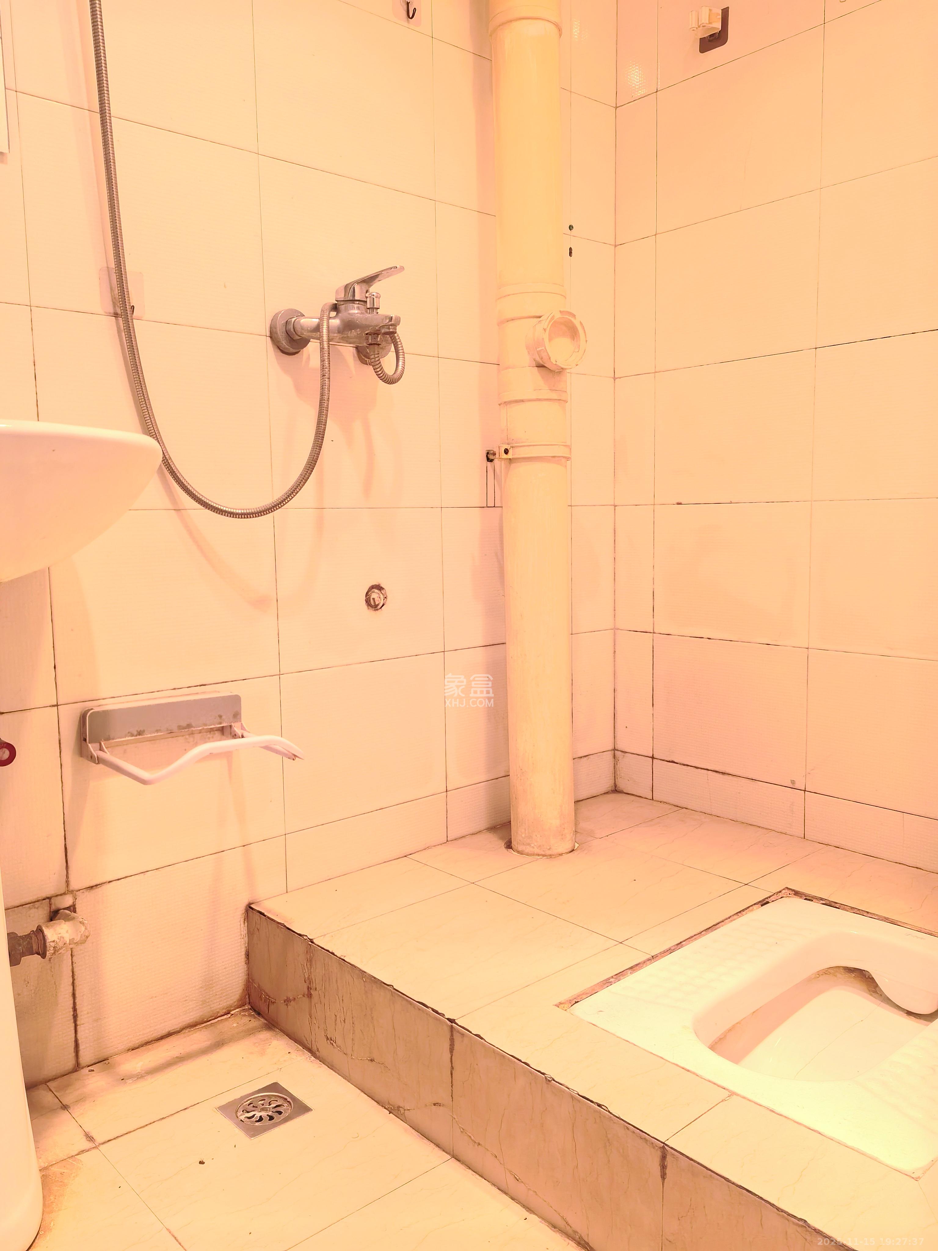 东方新世界 1室1厅1卫 1450.0元/月 东方新世界 1室1厅1卫 1450.0元/月室内图