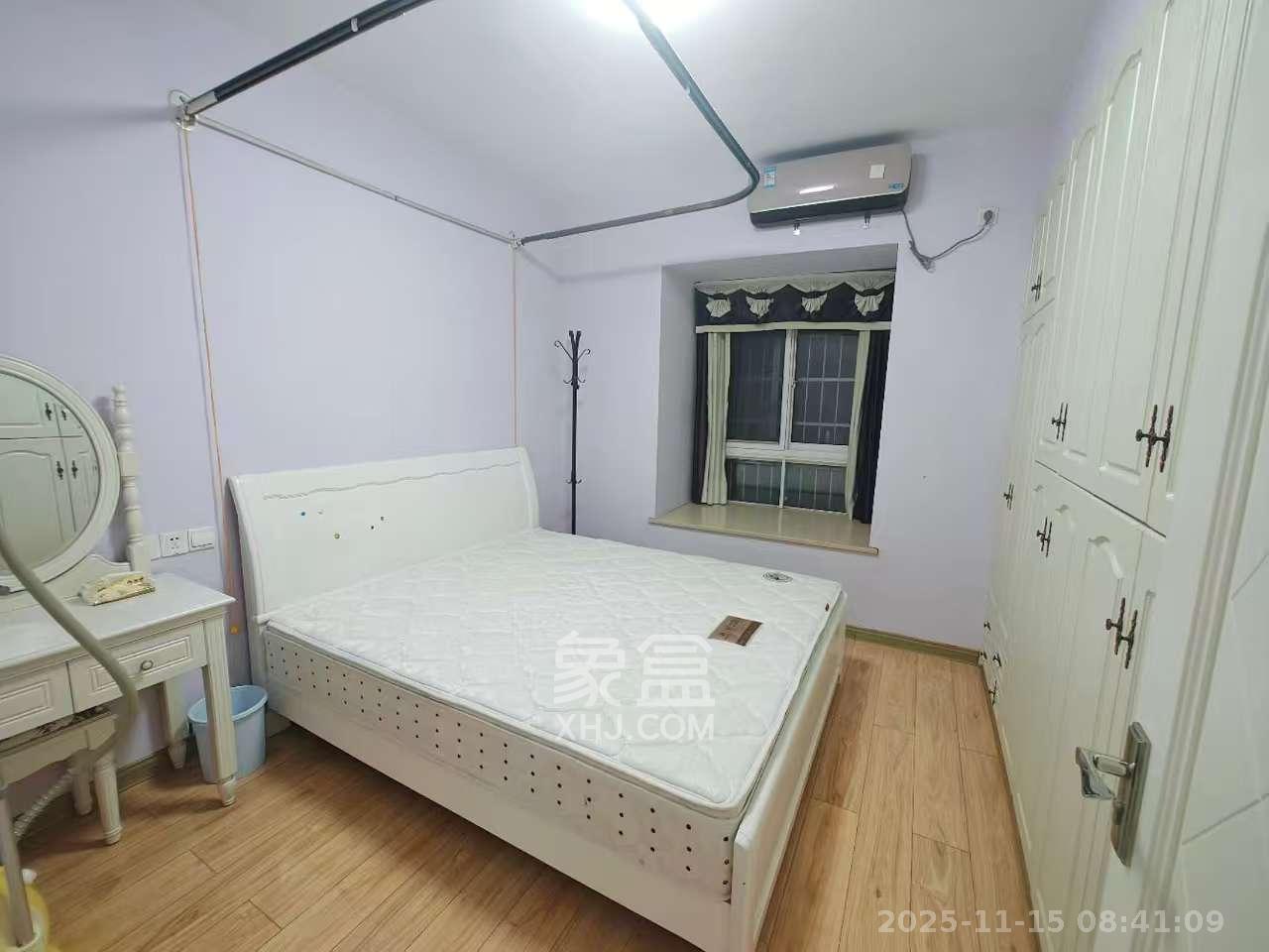 上河国际C区 3室2厅1卫 2600.0元/月 上河国际C区 3室2厅1卫 2600.0元/月室内图