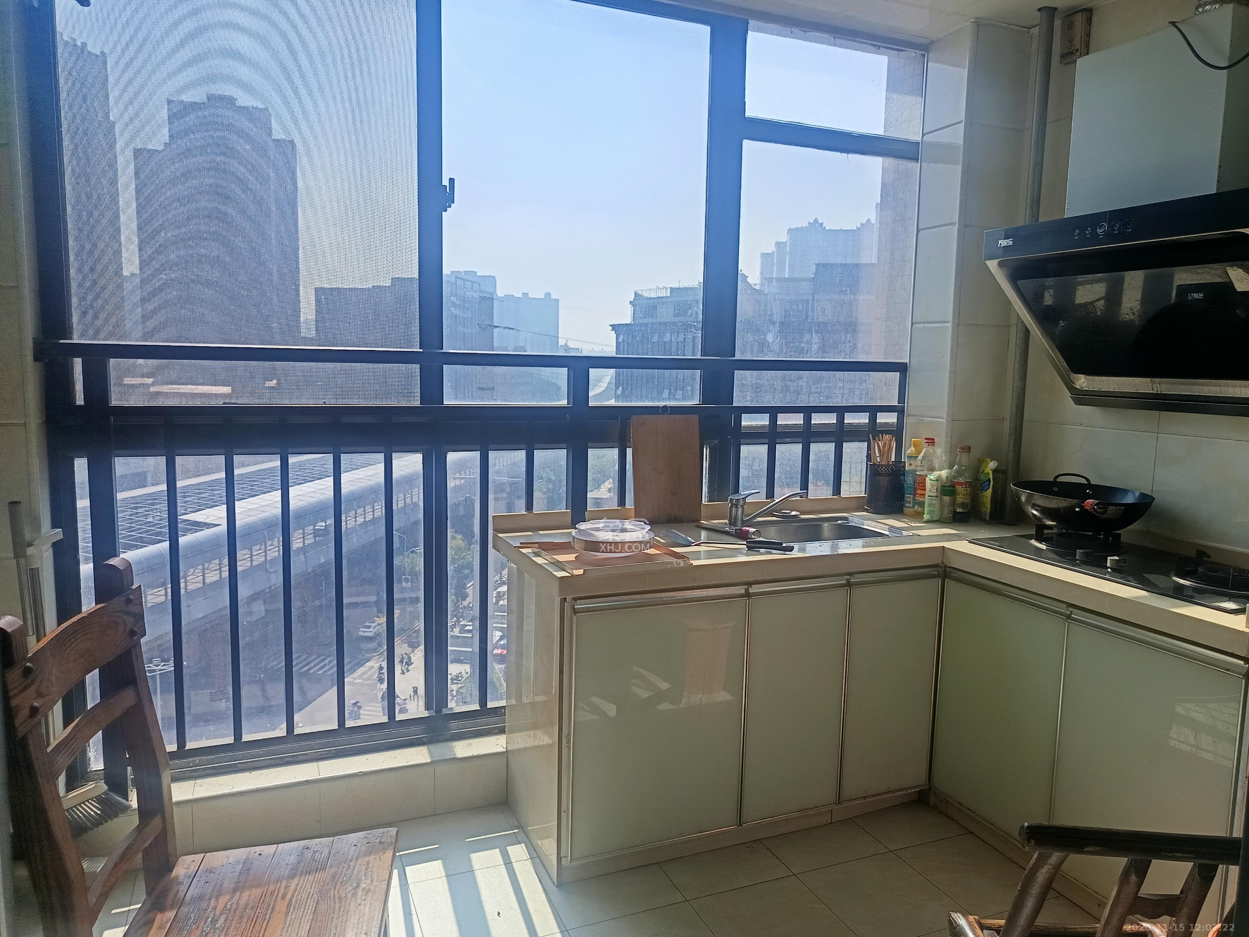 山水湾 1室1厅1卫 1300.0元/月 山水湾 1室1厅1卫 1300.0元/月室内图