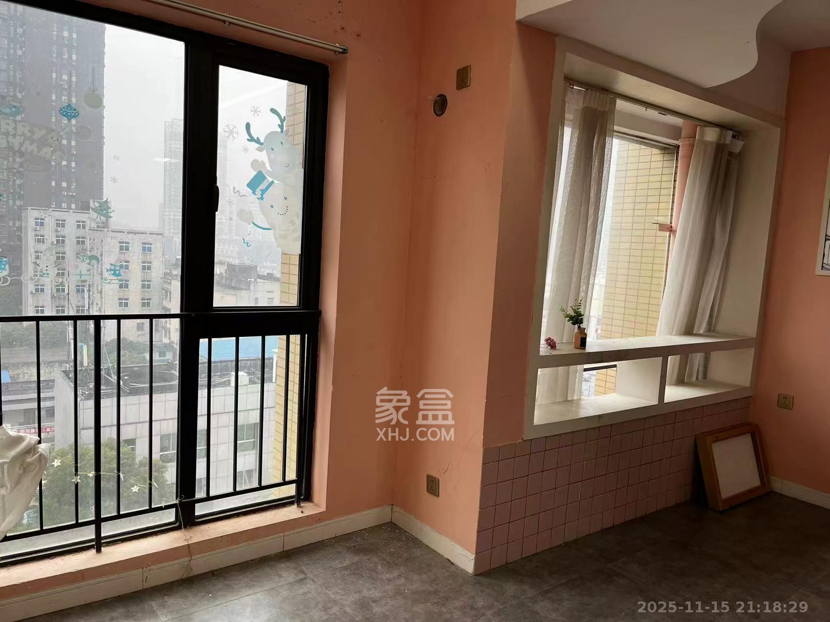 华润五彩城 2室1厅1卫 1400.0元/月 华润五彩城 2室1厅1卫 1400.0元/月室内图