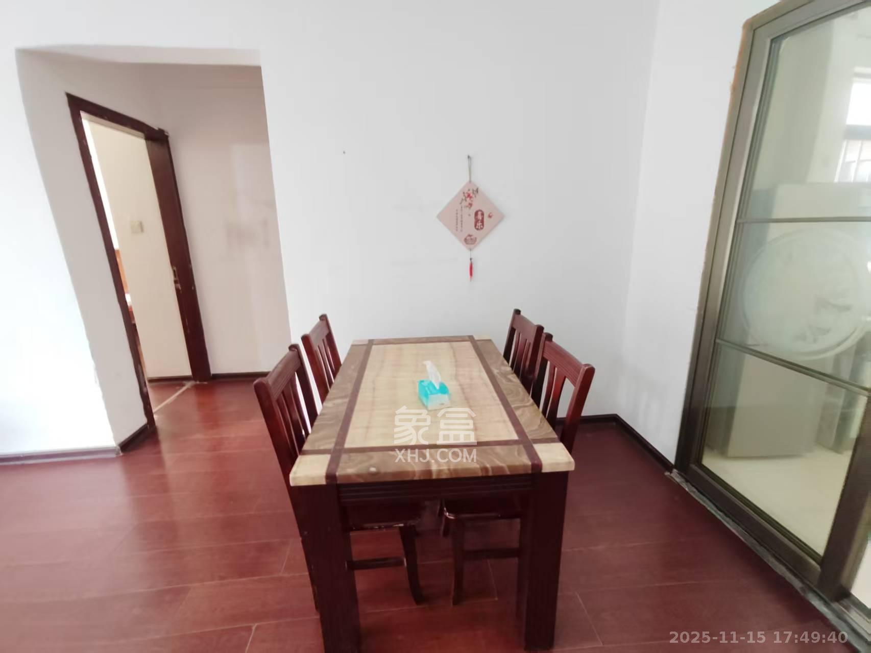 天骄福邸  2室2厅1卫    2100.0元/月室内图