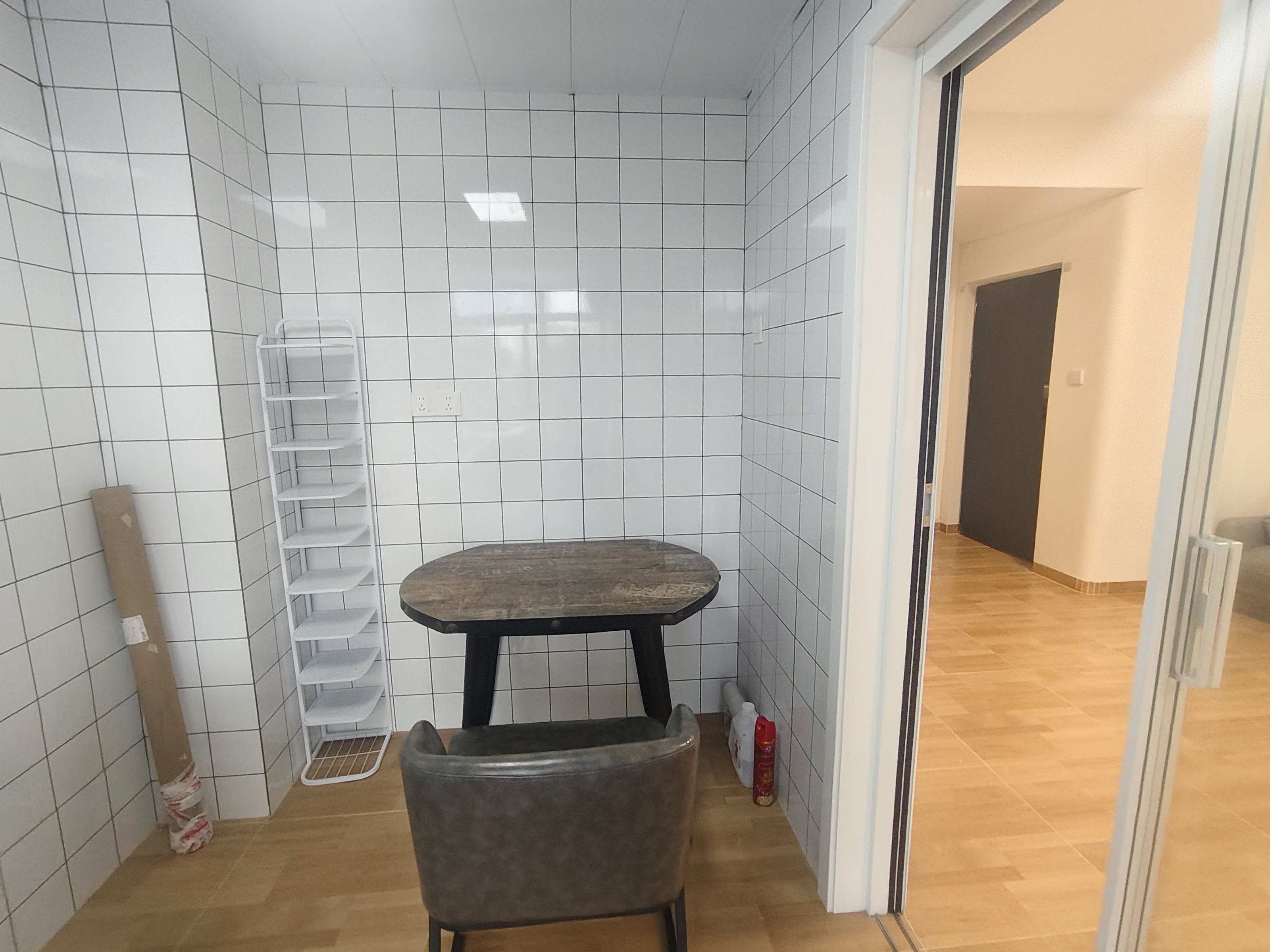 亚洲豪苑南区  2室2厅1卫    2400.0元/月室内图