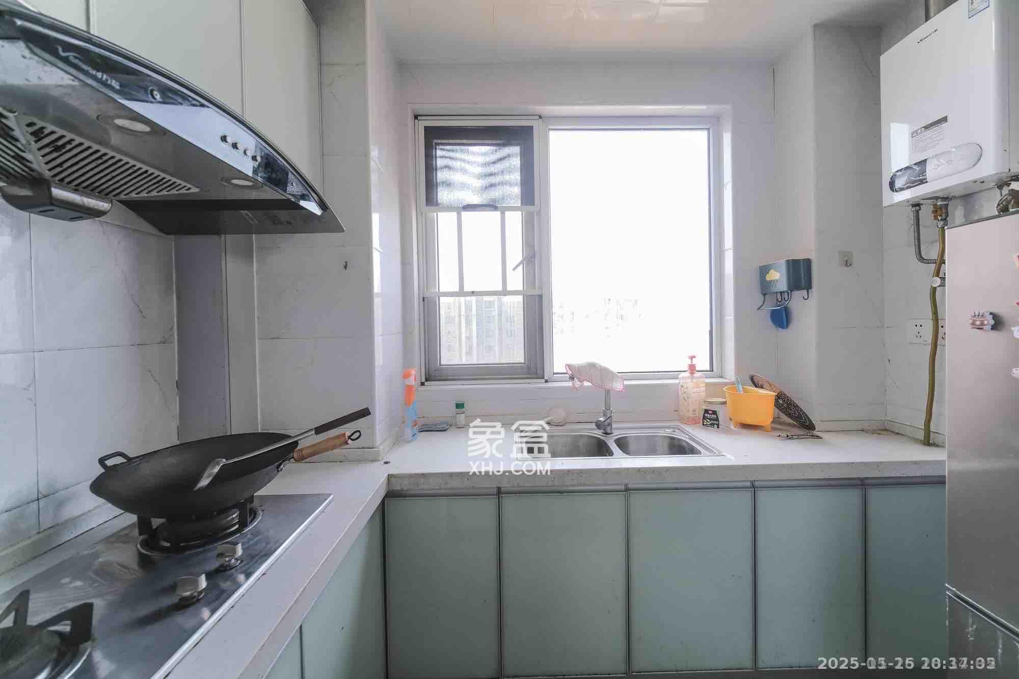 荣盛花语城  3室2厅1卫    1800.0元/月室内图