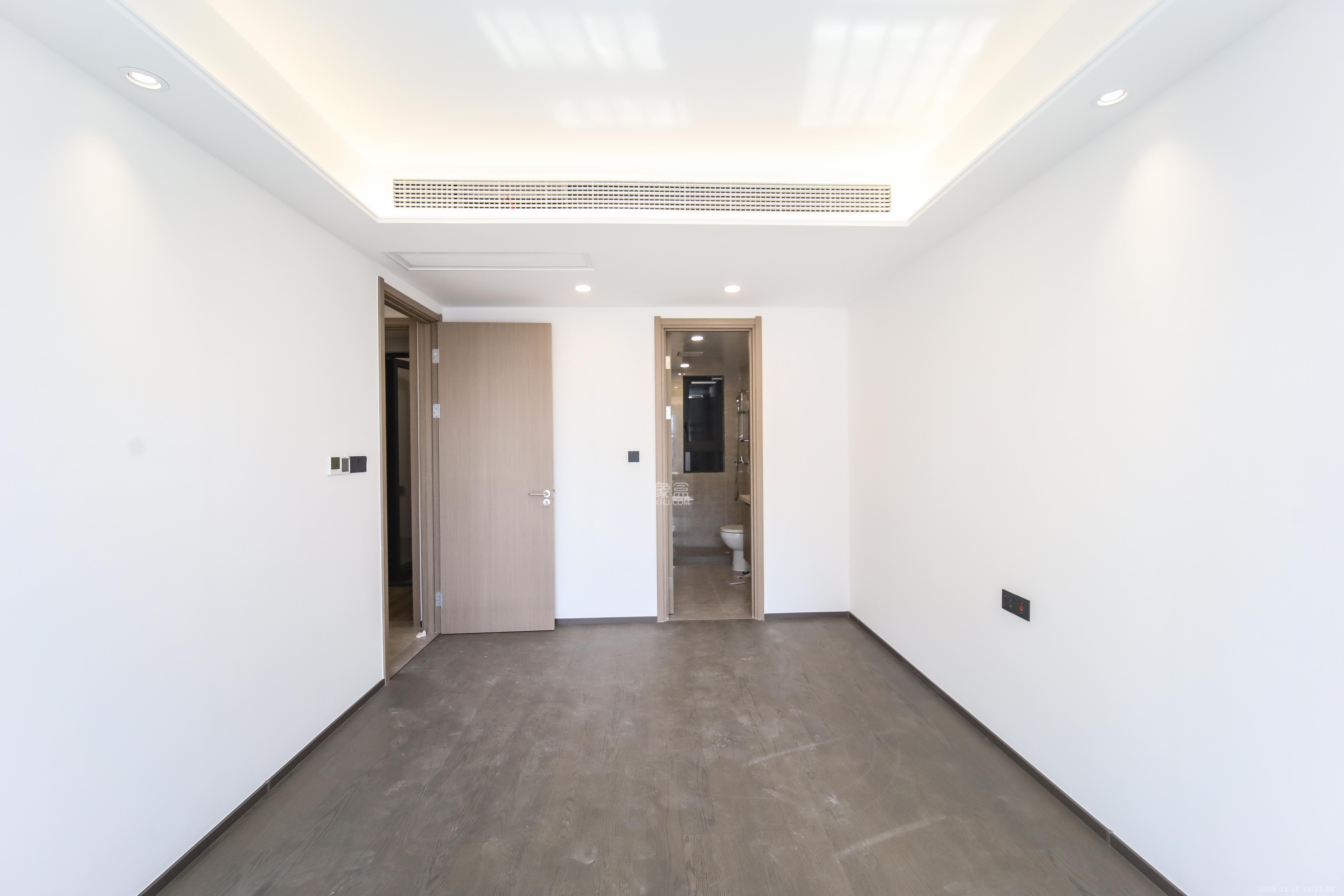 德奥上河城章  3室2厅1卫    152.0万卧室