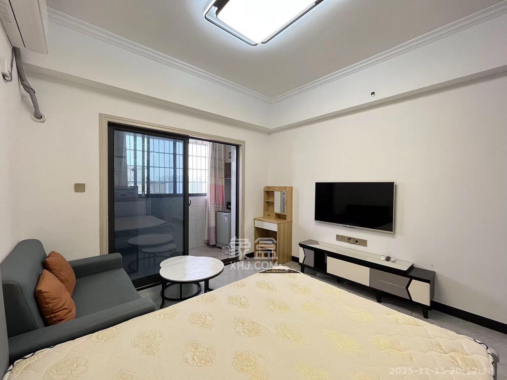 嘉雨兴园  1室1厅1卫    1700.0元/月室内图