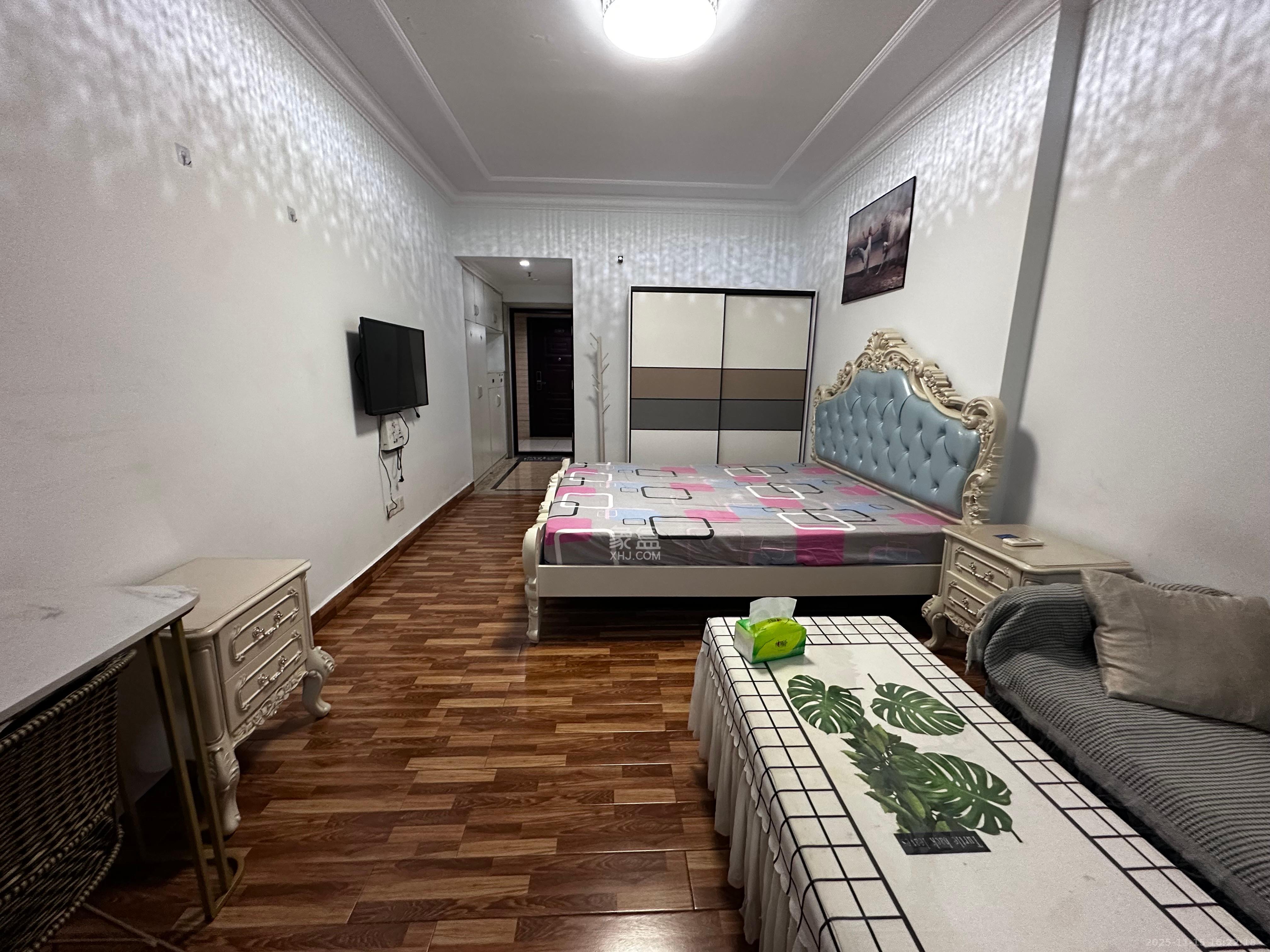 蓝湾国际广场  1室1厅1卫    1500.0元/月室内图