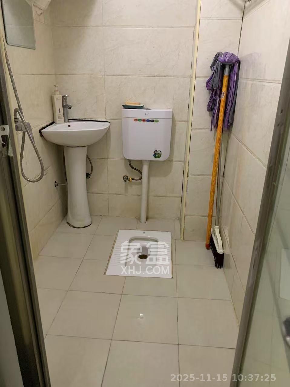 友兴家园  2室1厅1卫    700.0元/月室内图