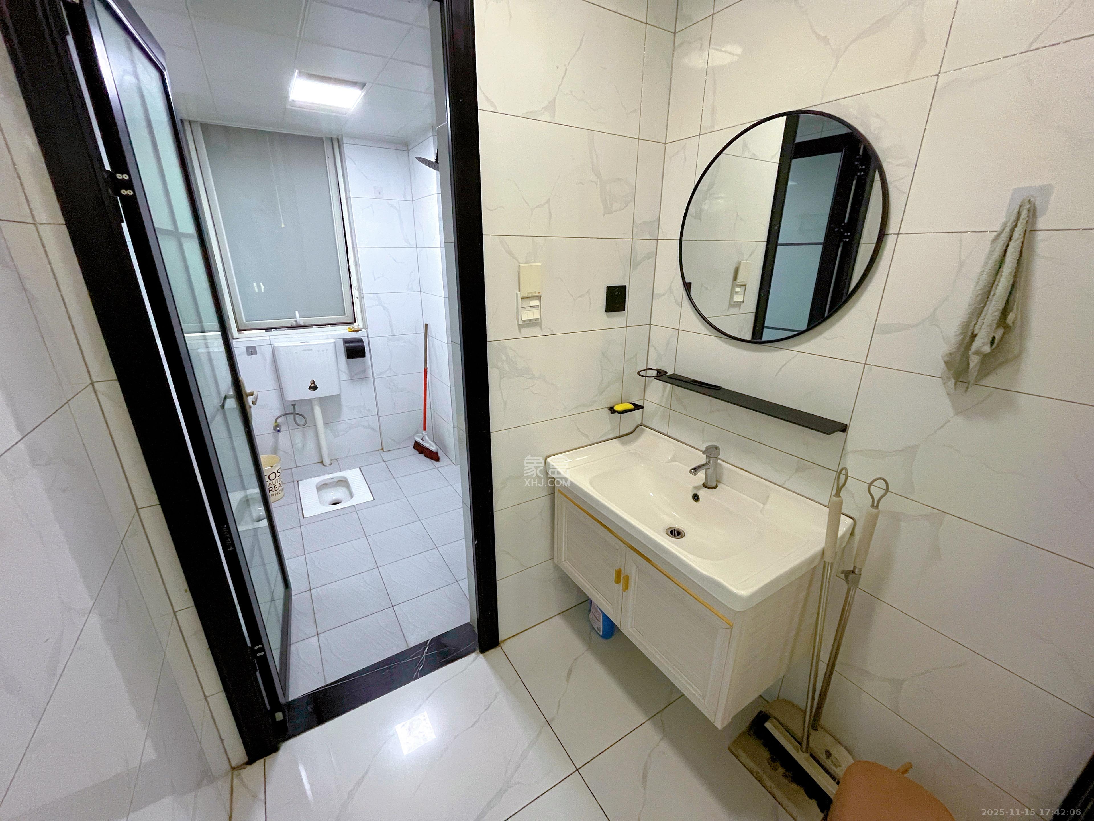 北辰三角洲E7区  4室2厅2卫    4500.0元/月室内图