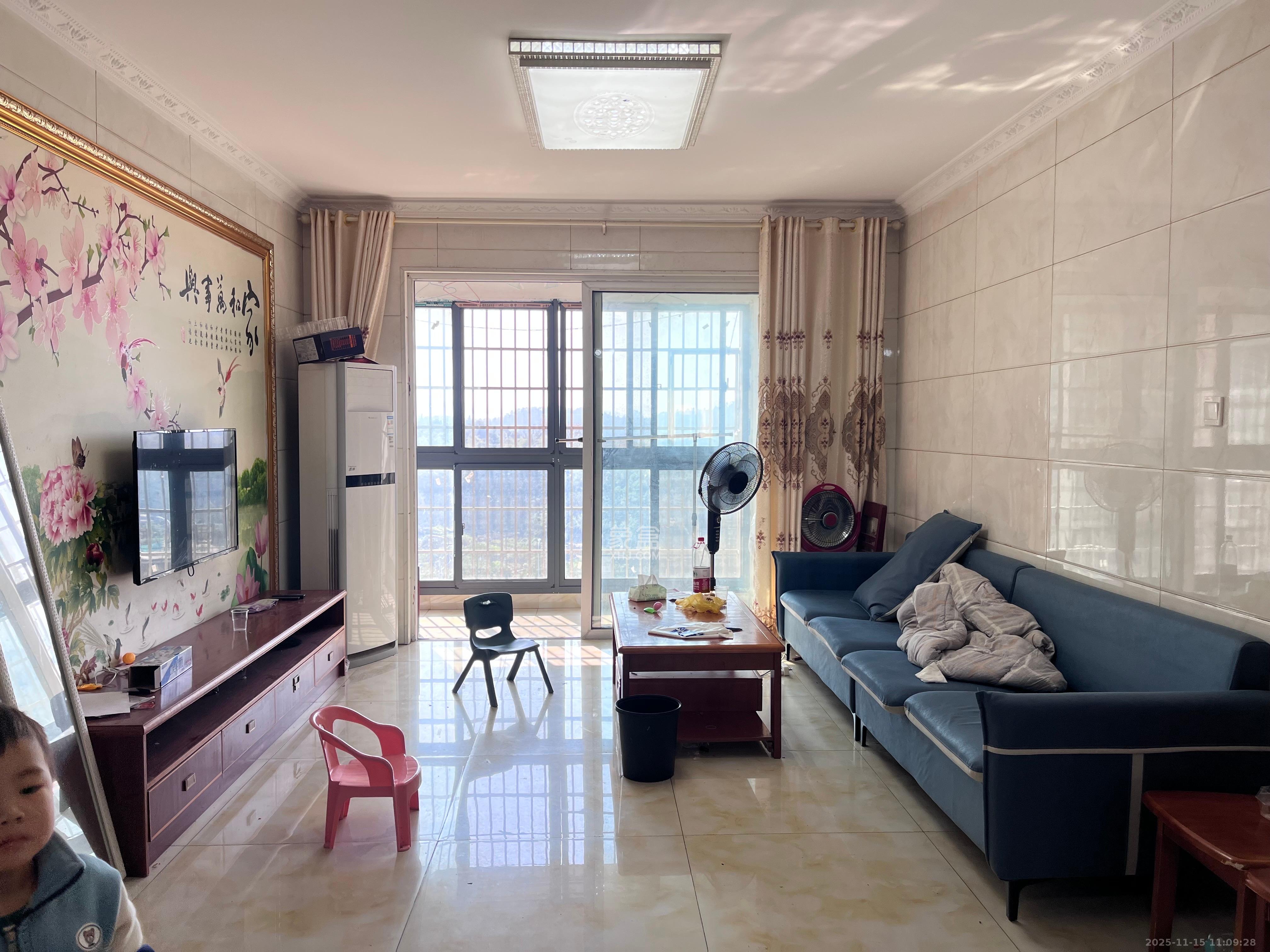 桥头家苑一期 2室2厅1卫 1600.0元/月 桥头家苑一期 2室2厅1卫 1600.0元/月室内图