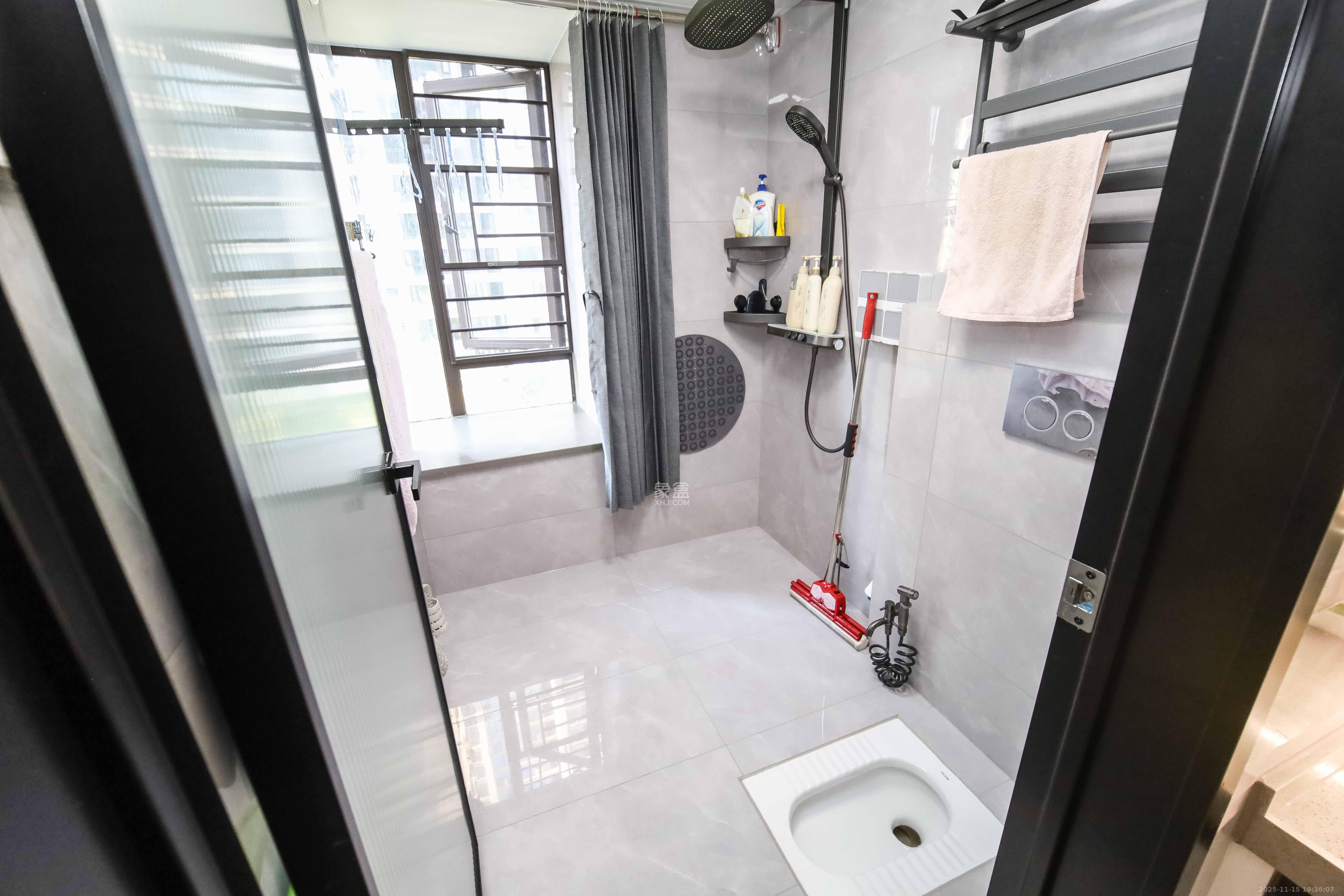 德奥悦东方  4室2厅2卫    190.0万卫生间