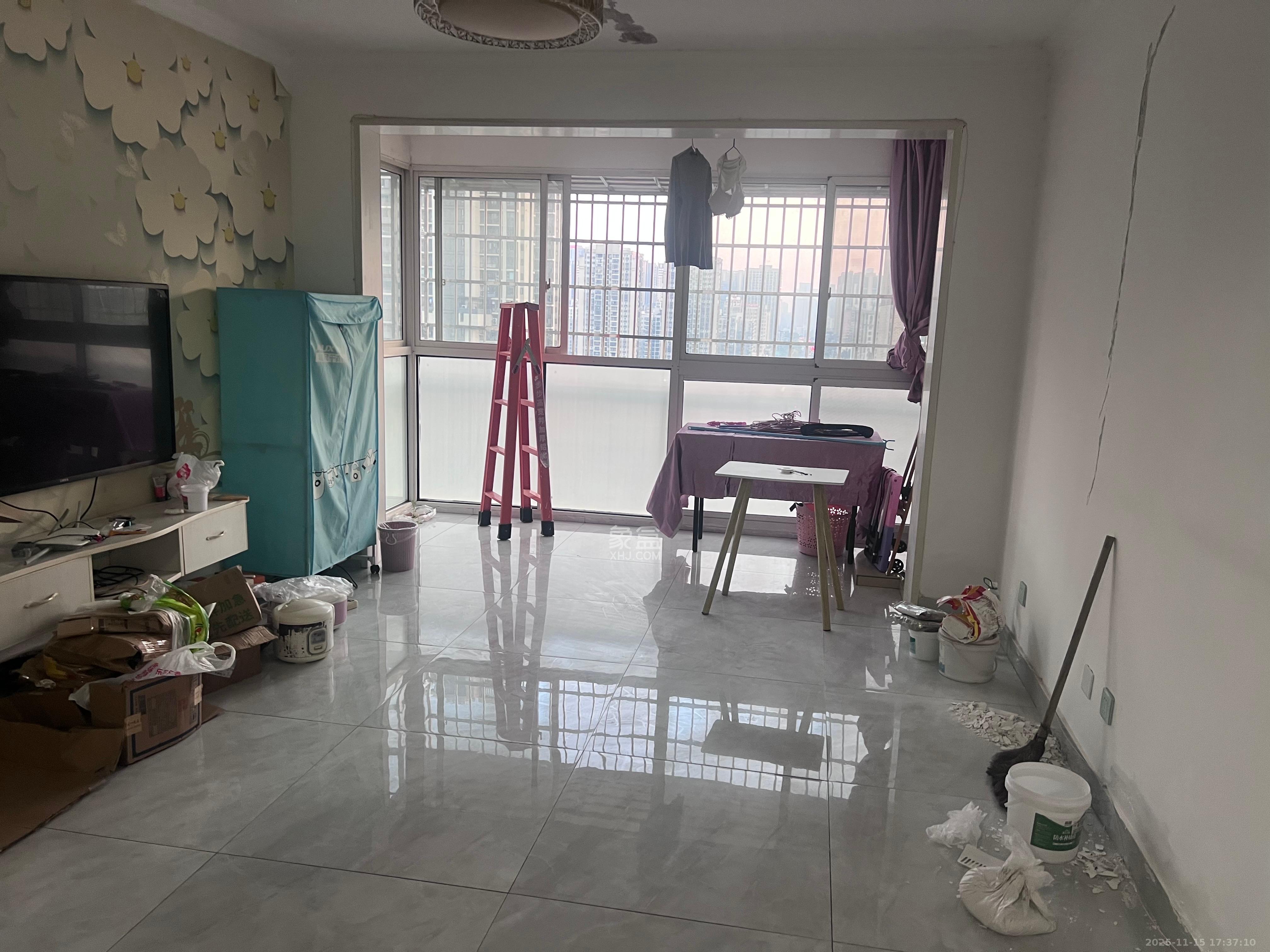 谷山乐园一期 1室2厅1卫 700.0元/月 谷山乐园一期 1室2厅1卫 700.0元/月室内图